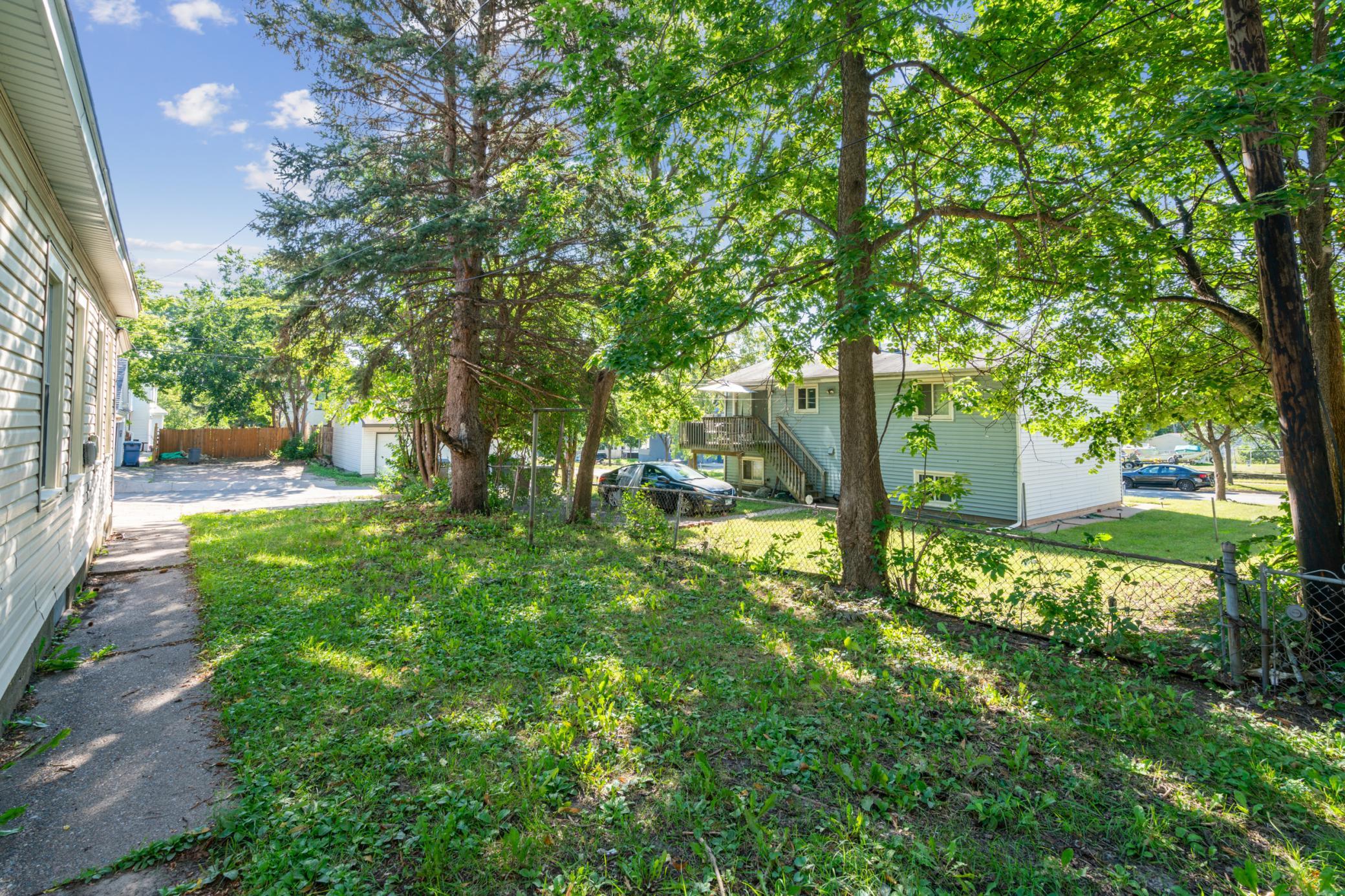 main property photo 67
