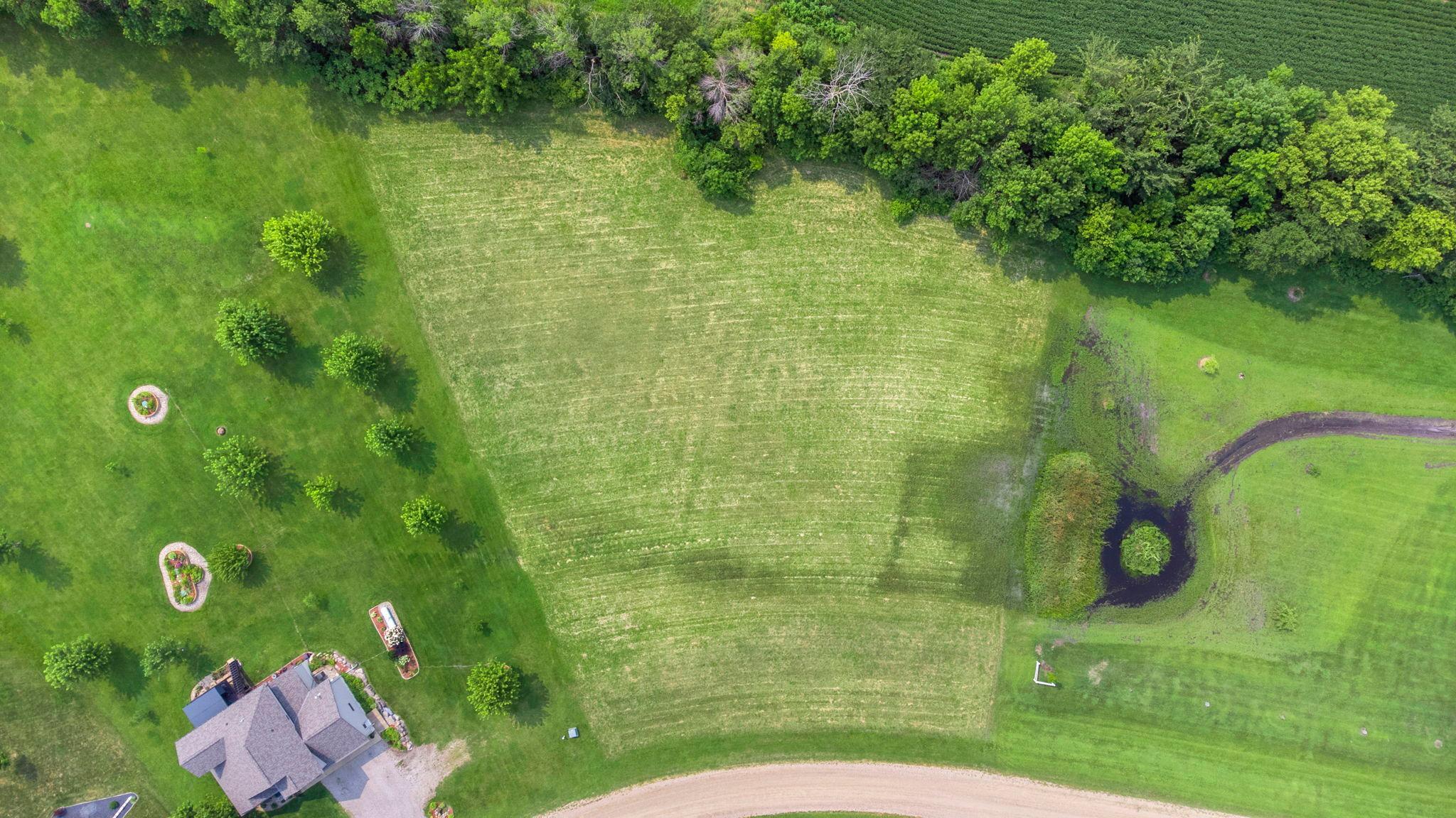 main property photo 11