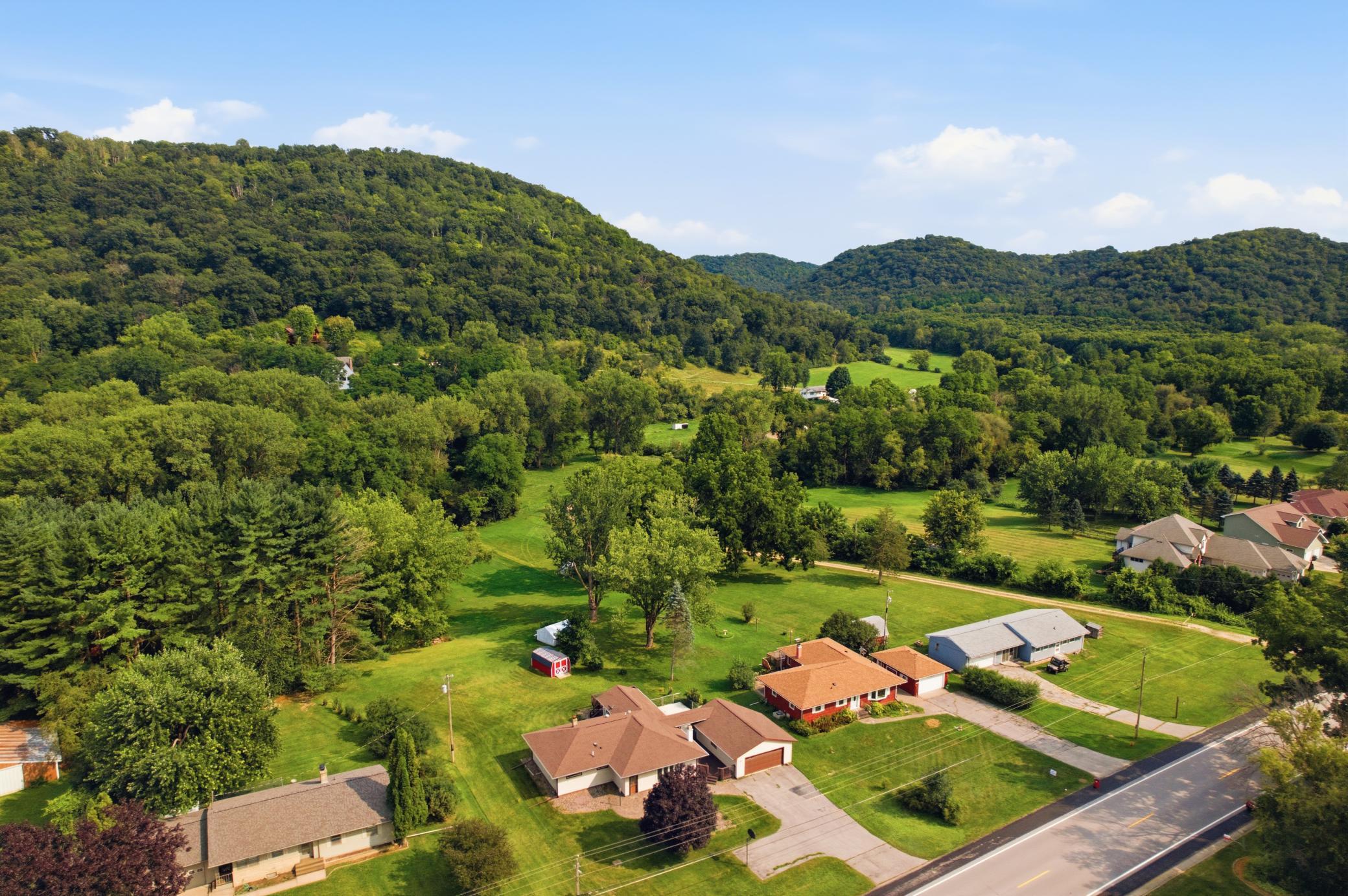 main property photo 25