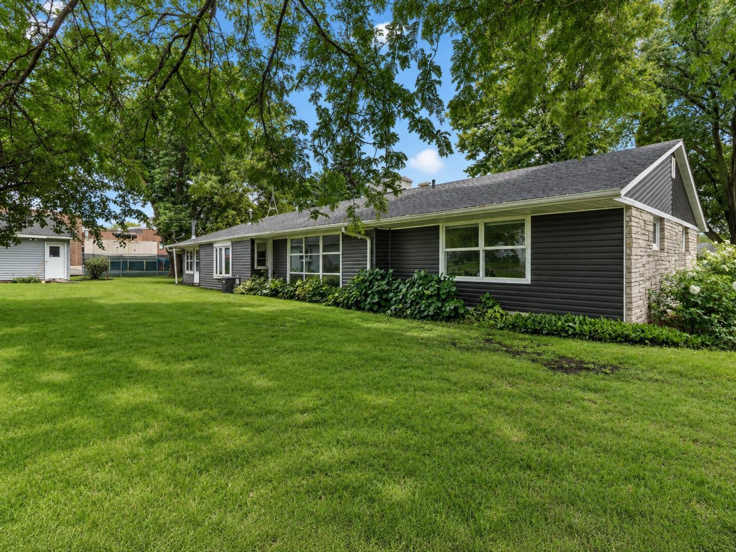 main property photo 44