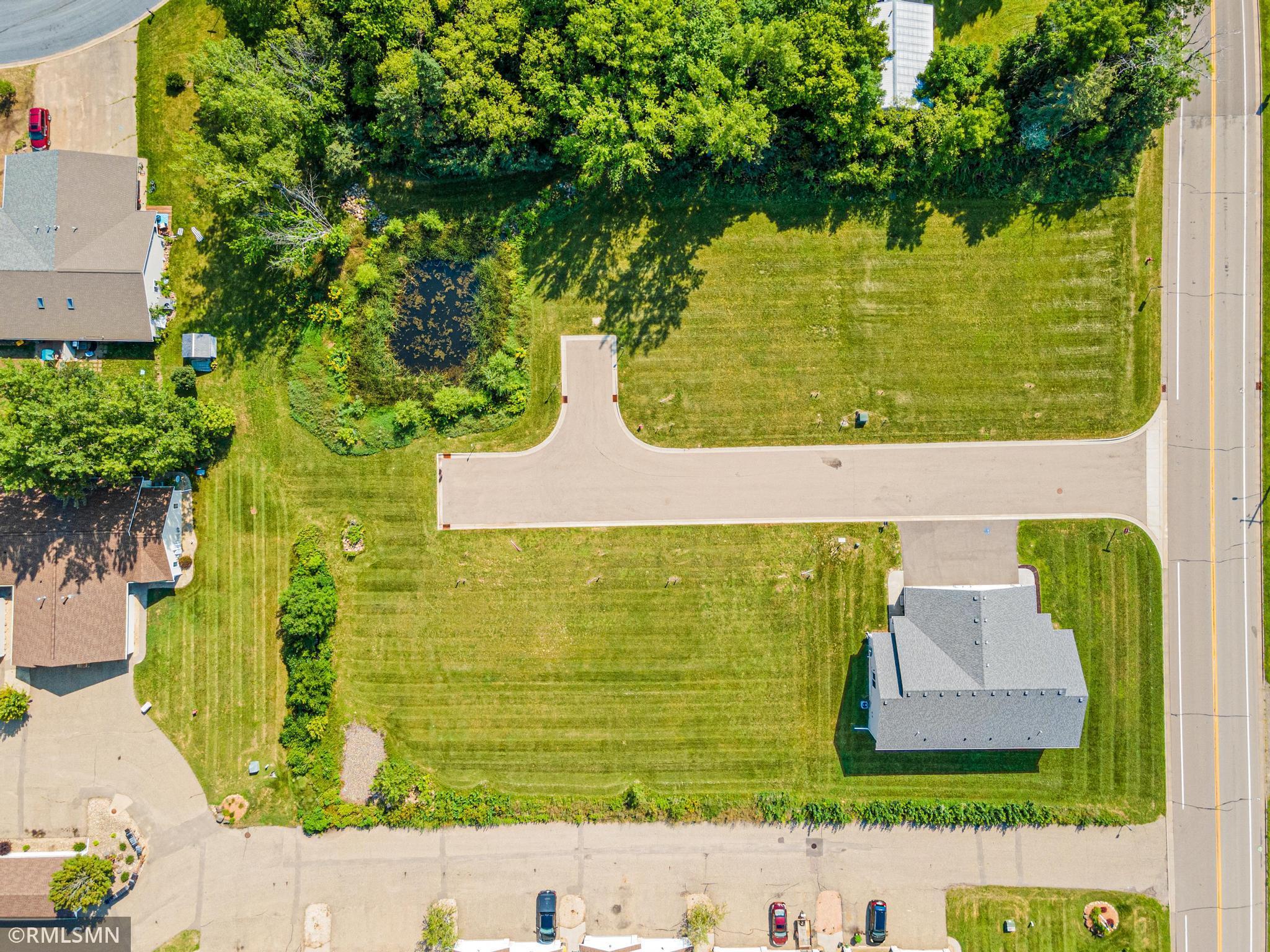 main property photo 8