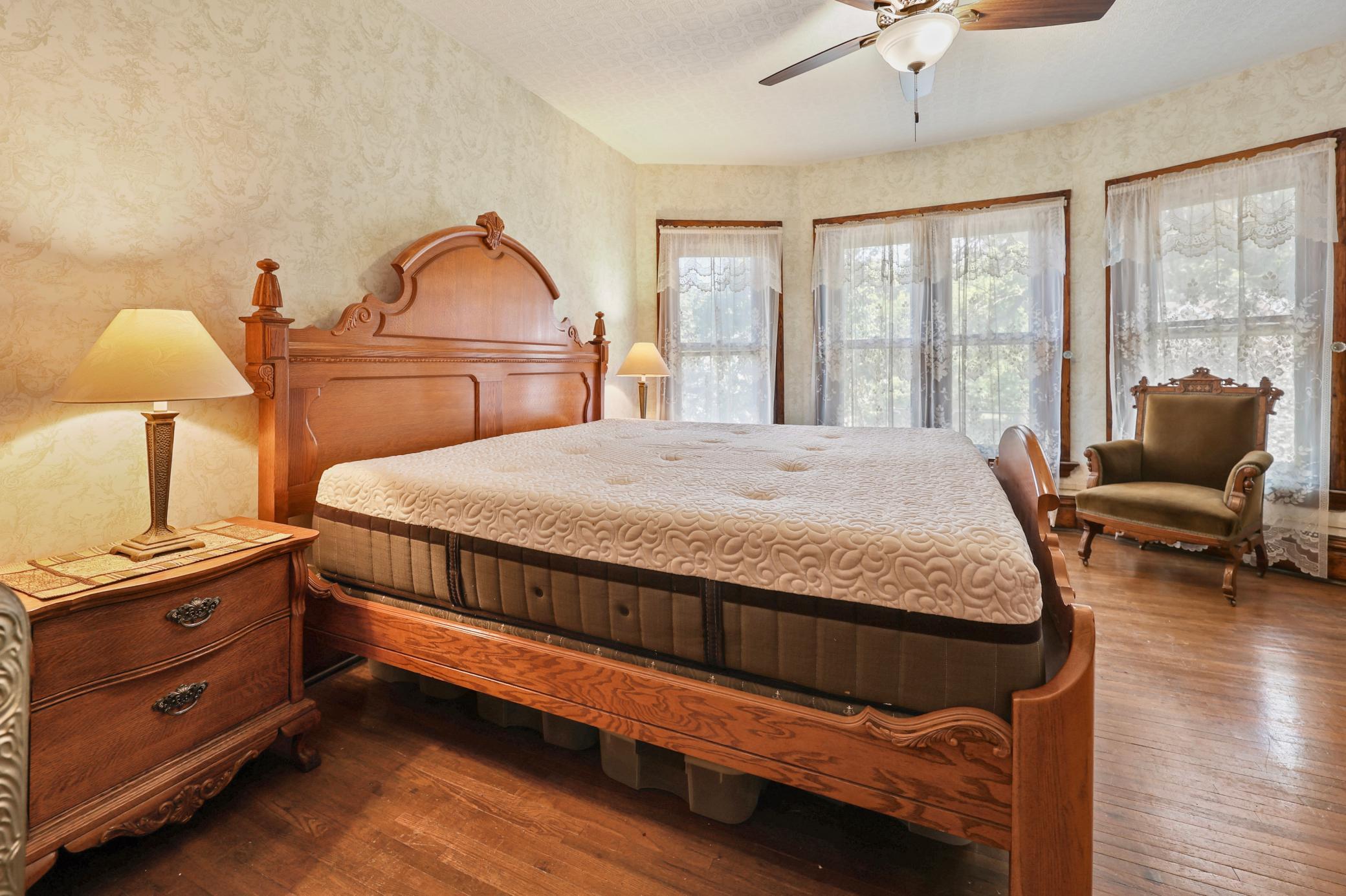 main property photo 49