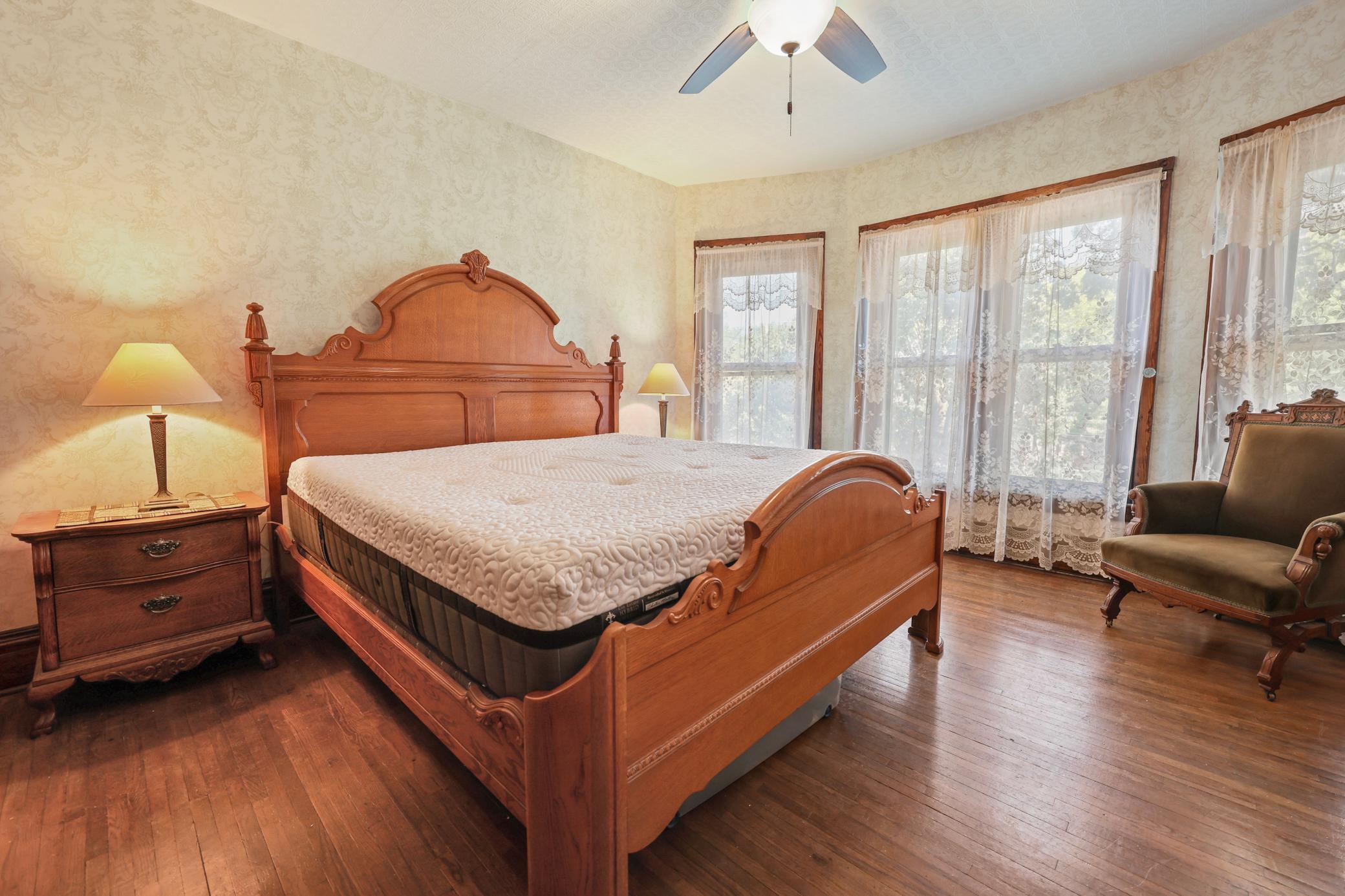 main property photo 50