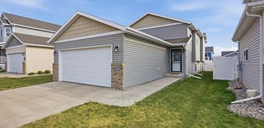 image of property with 3 Bed | 2 Bath | 2,098 Sqft
