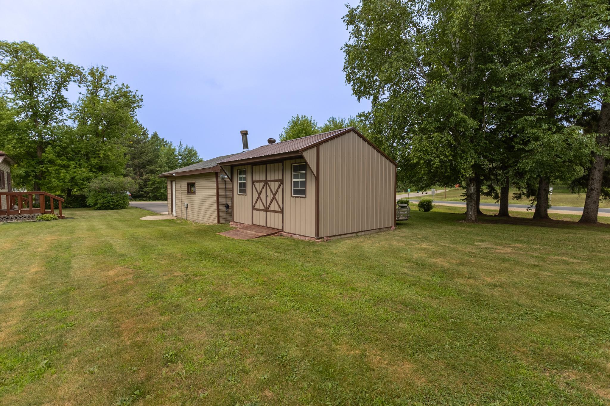 main property photo 38