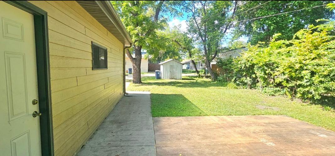 main property photo 38