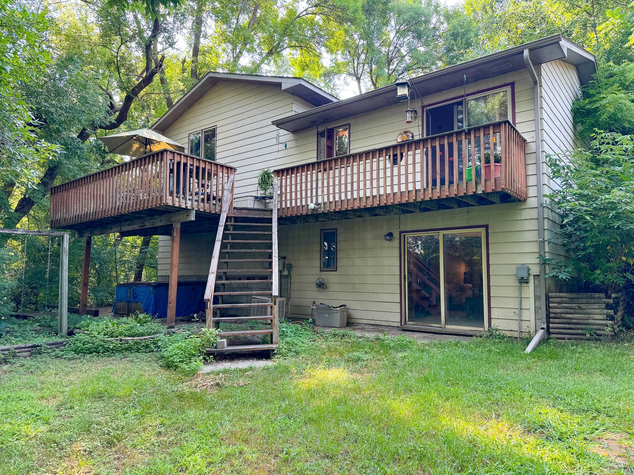 main property photo 32