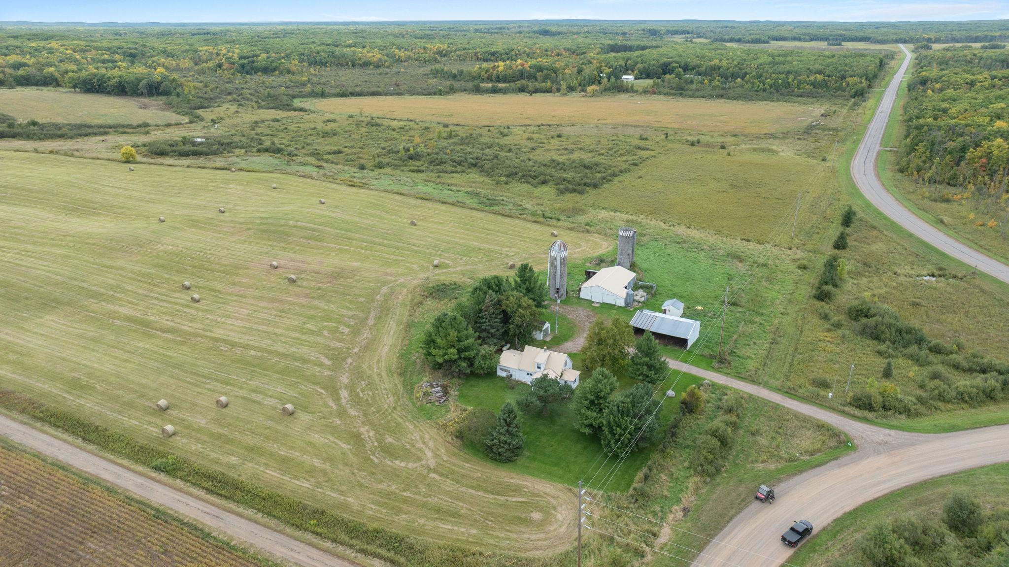 main property photo 50