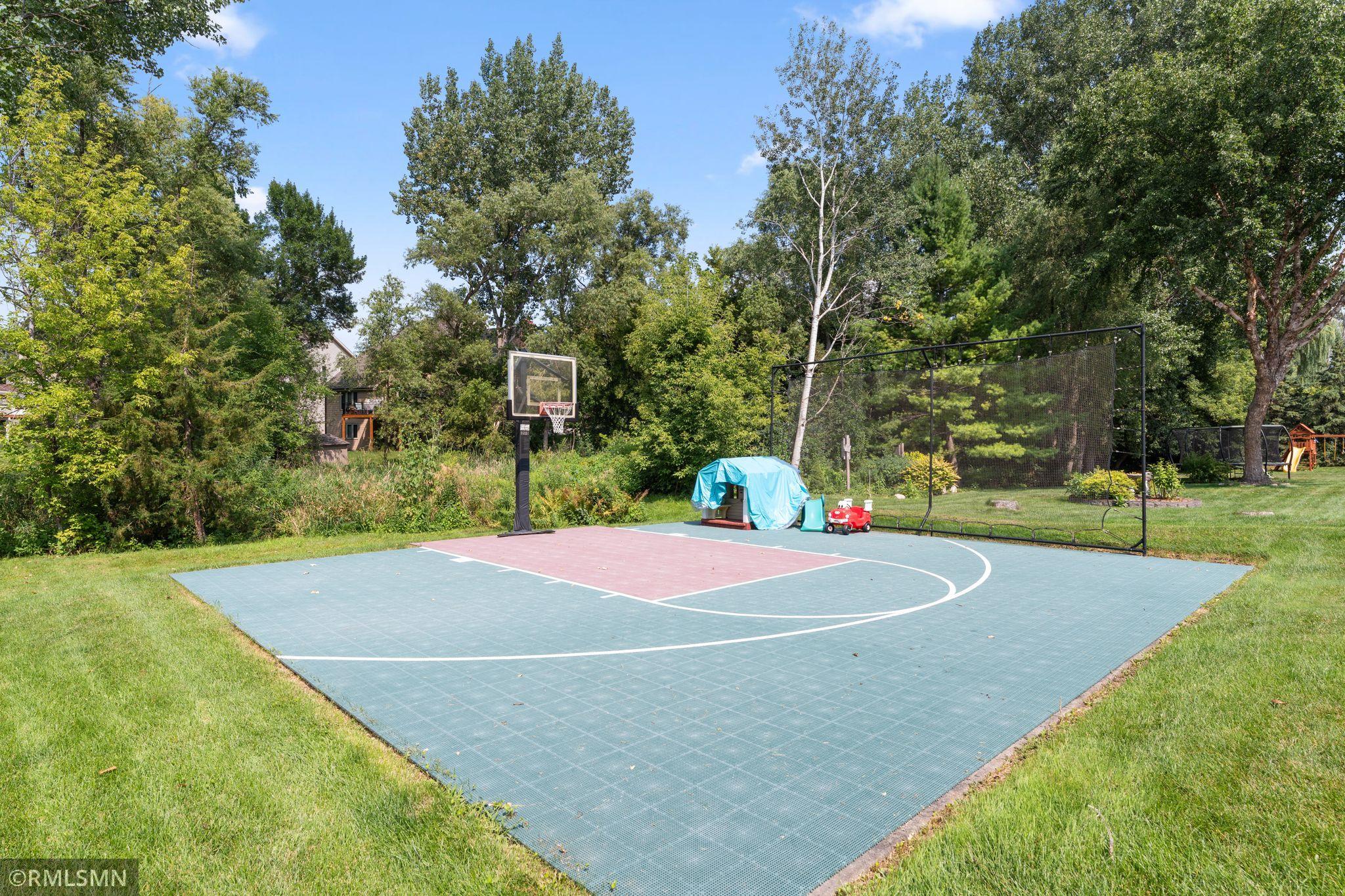 main property photo 30
