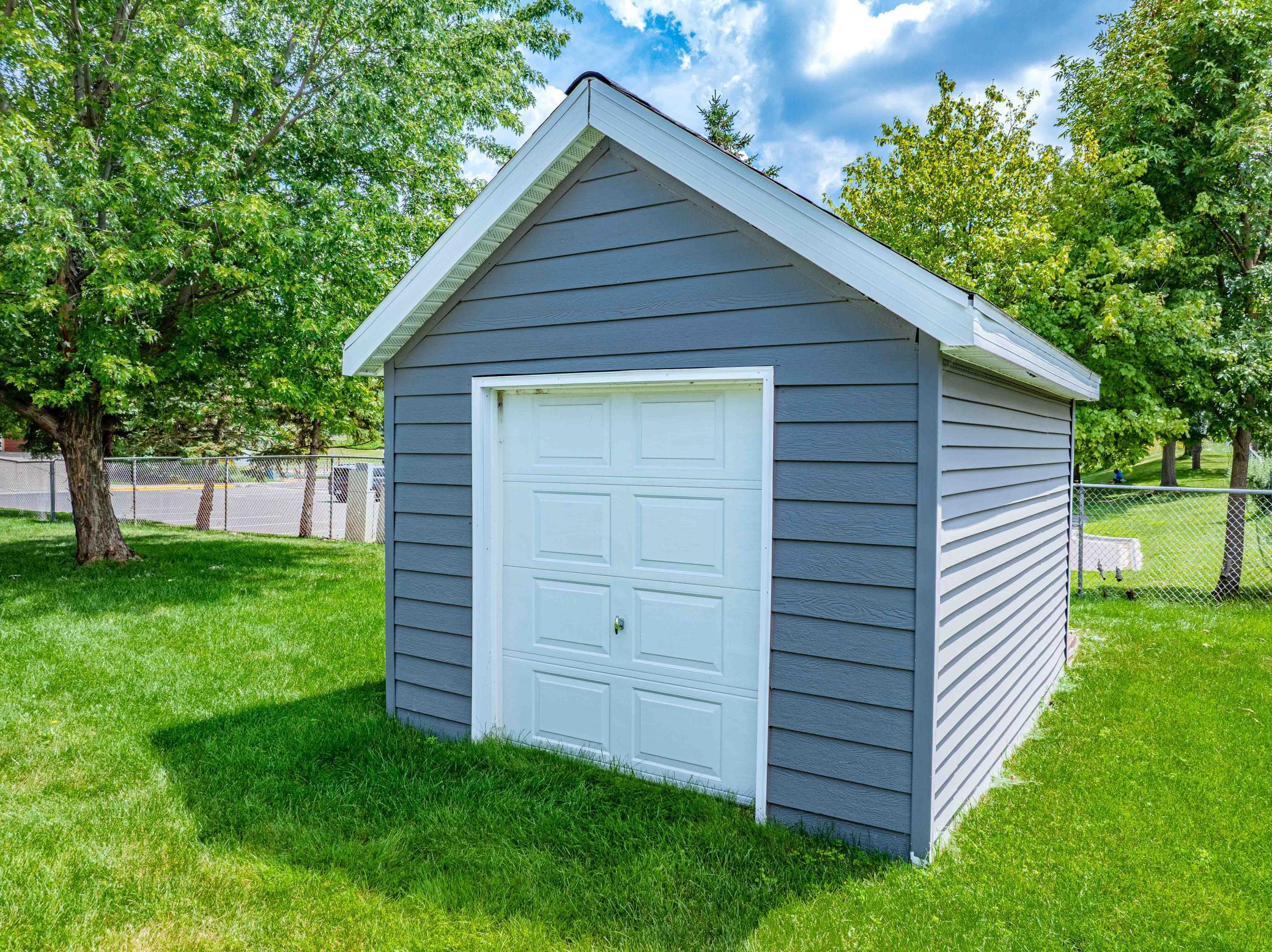 main property photo 76