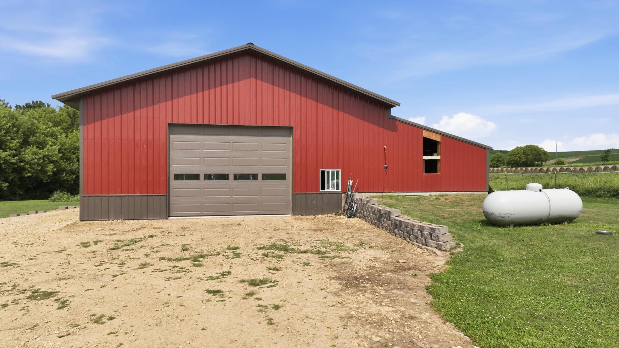 main property photo 37