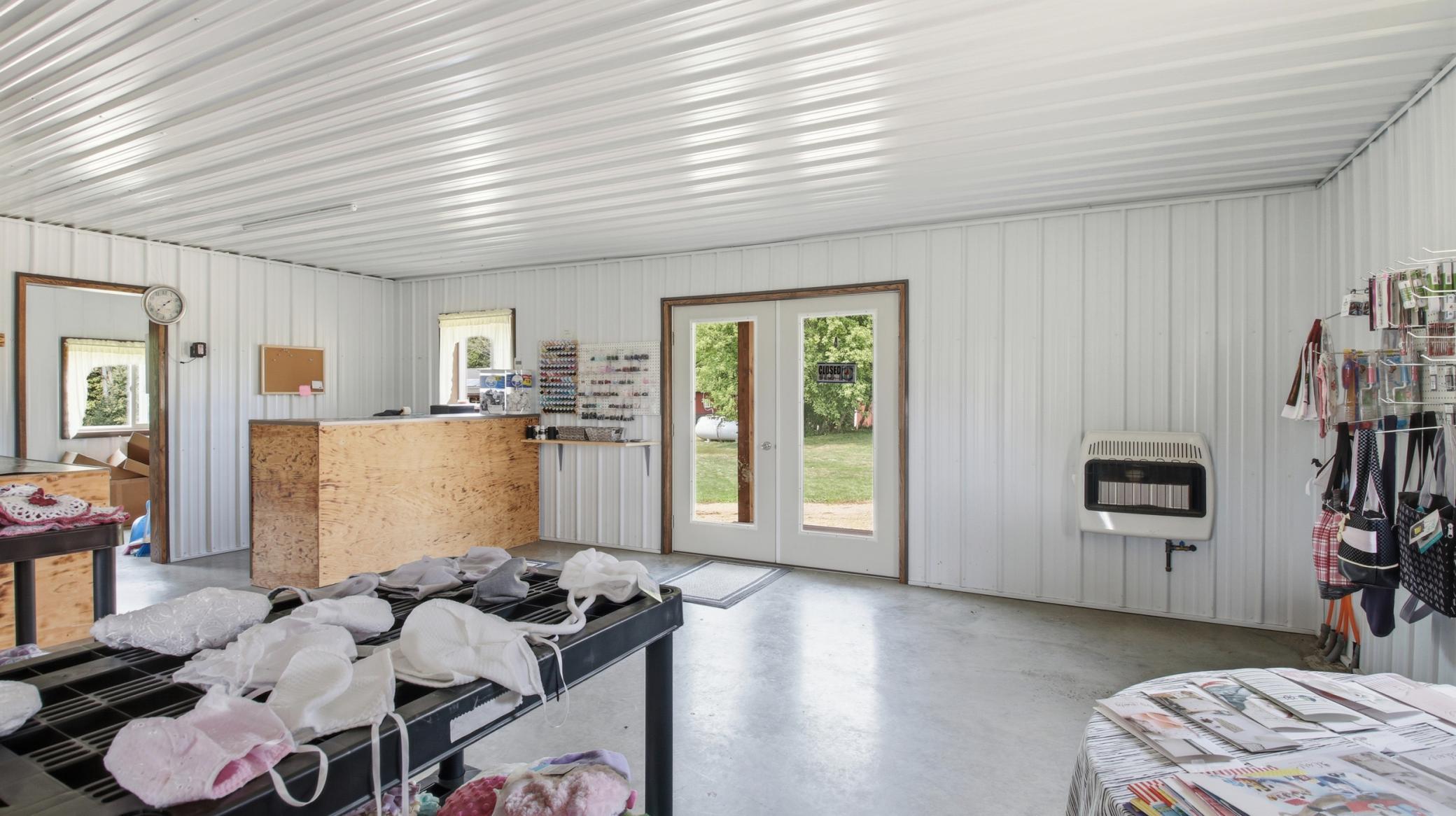 main property photo 40