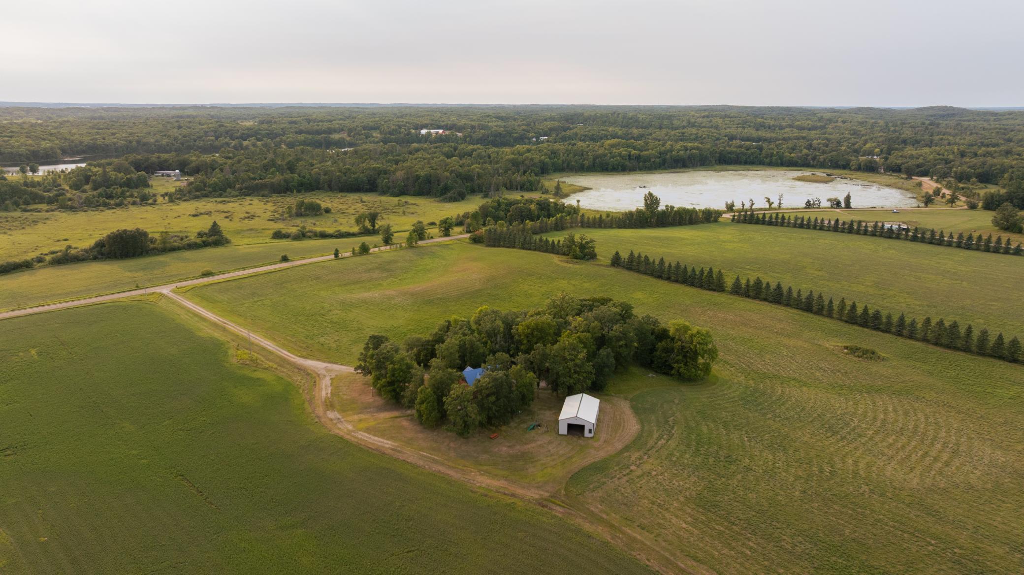 main property photo 32
