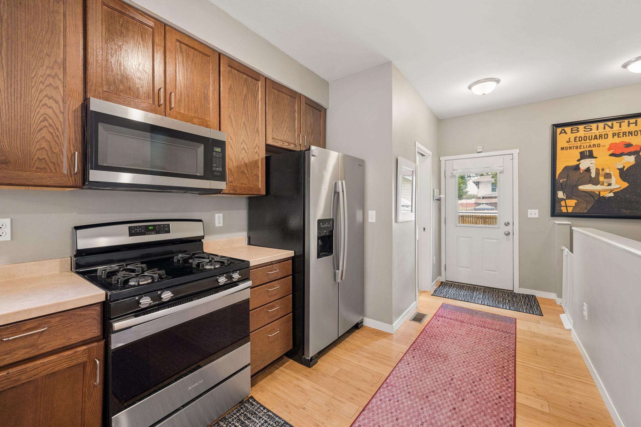 main property photo 16