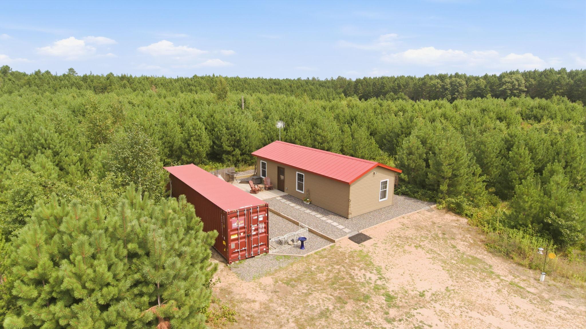 main property photo 16