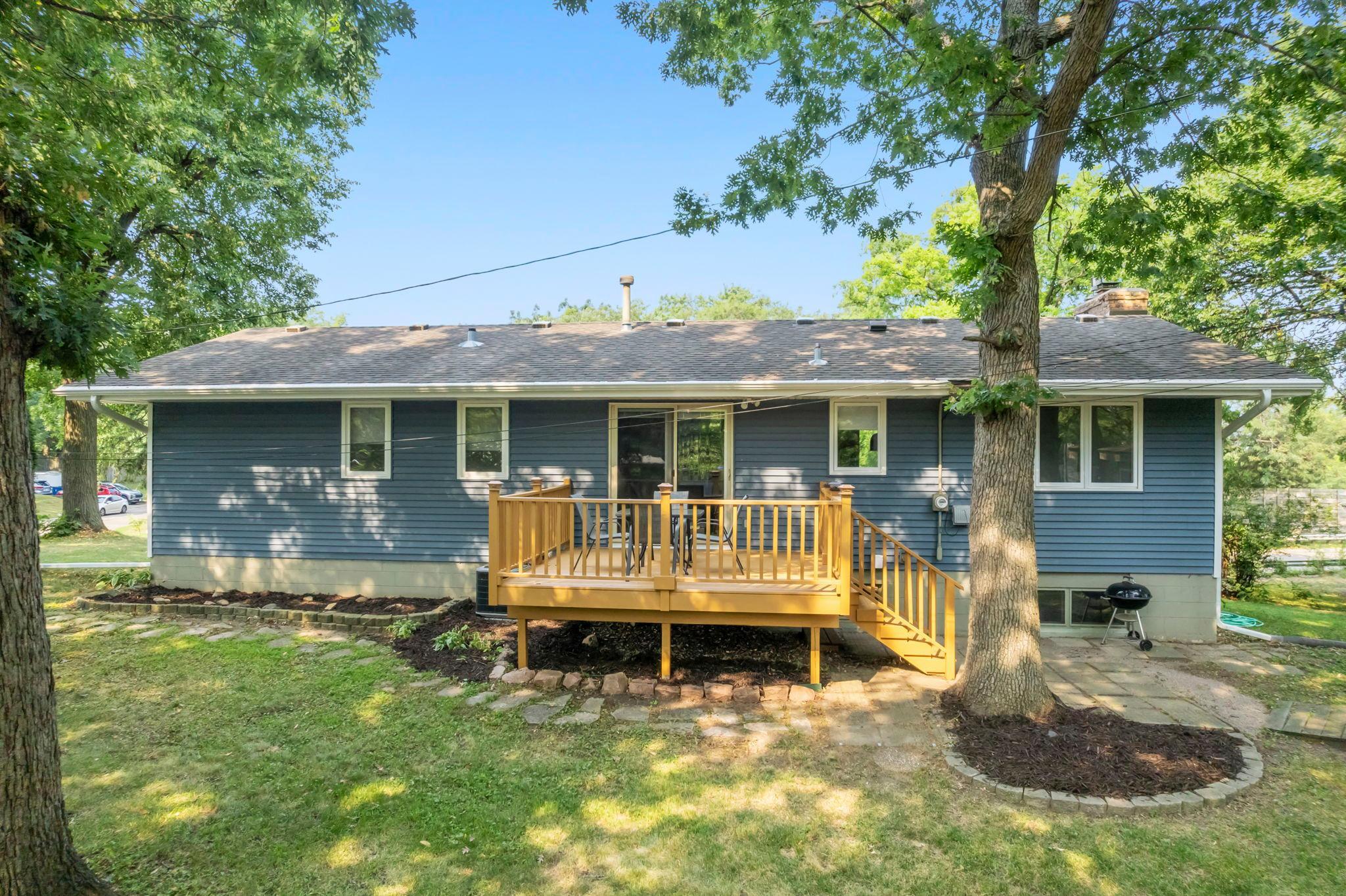 main property photo 6
