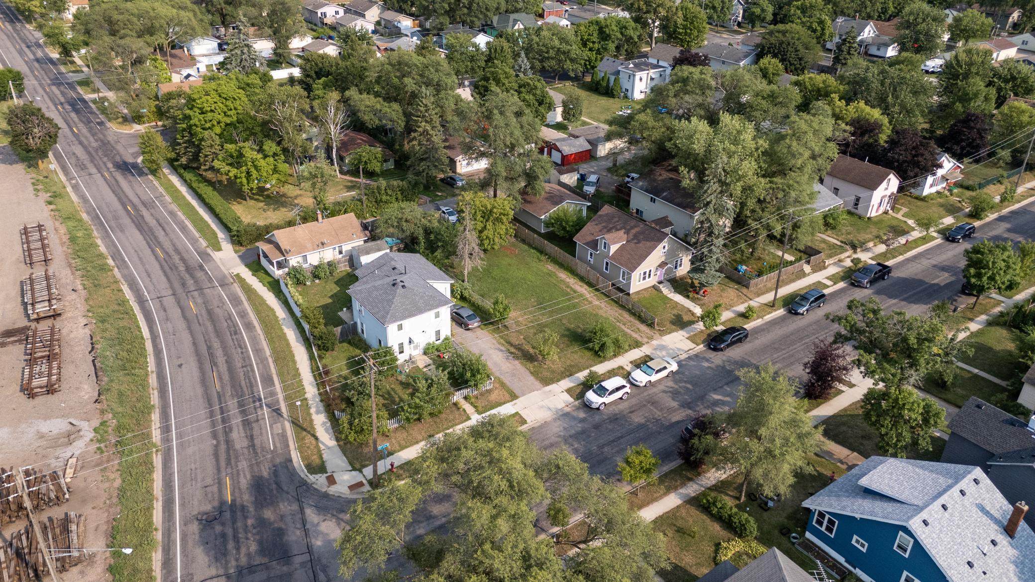 main property photo 5