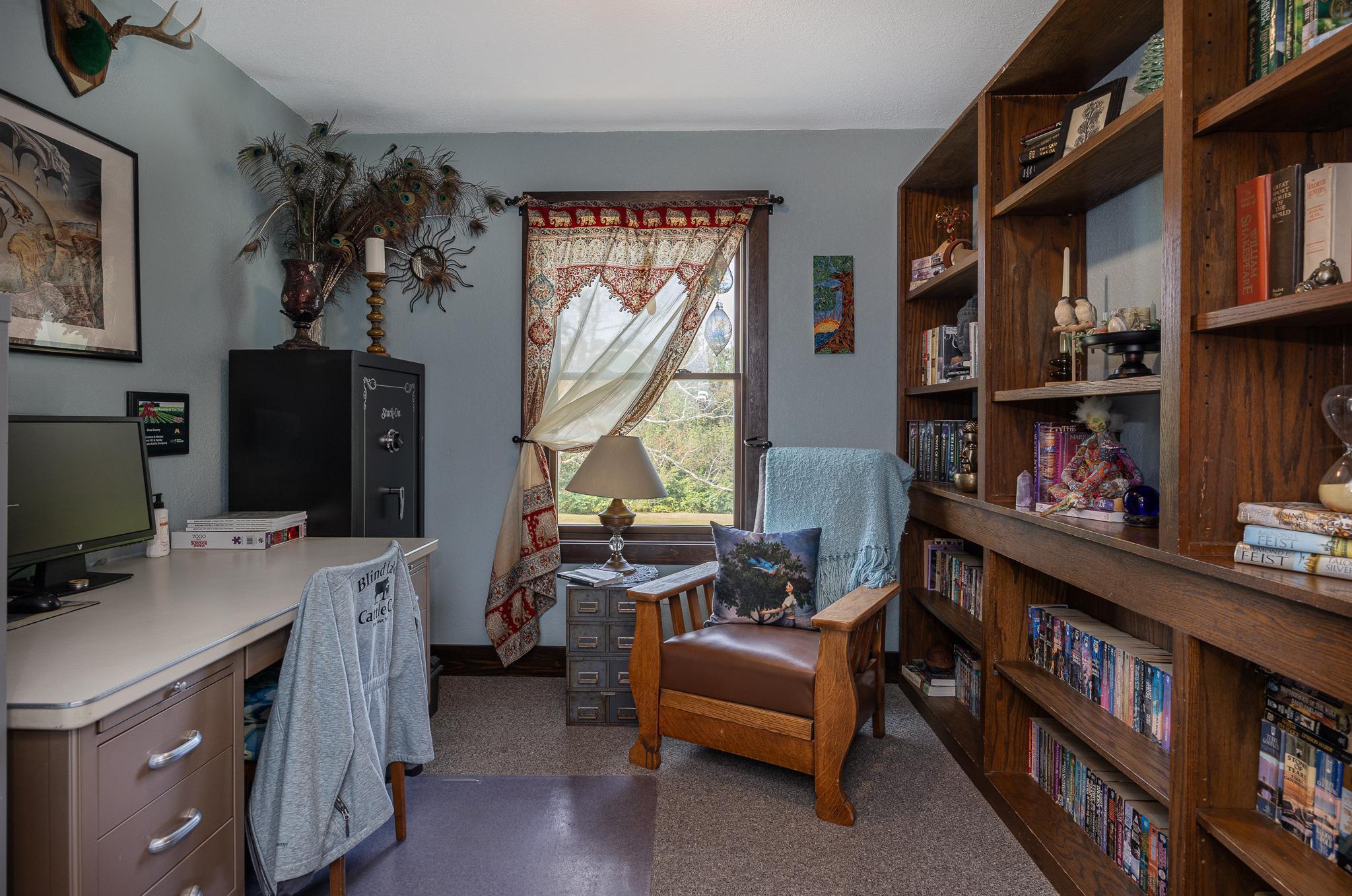 main property photo 17