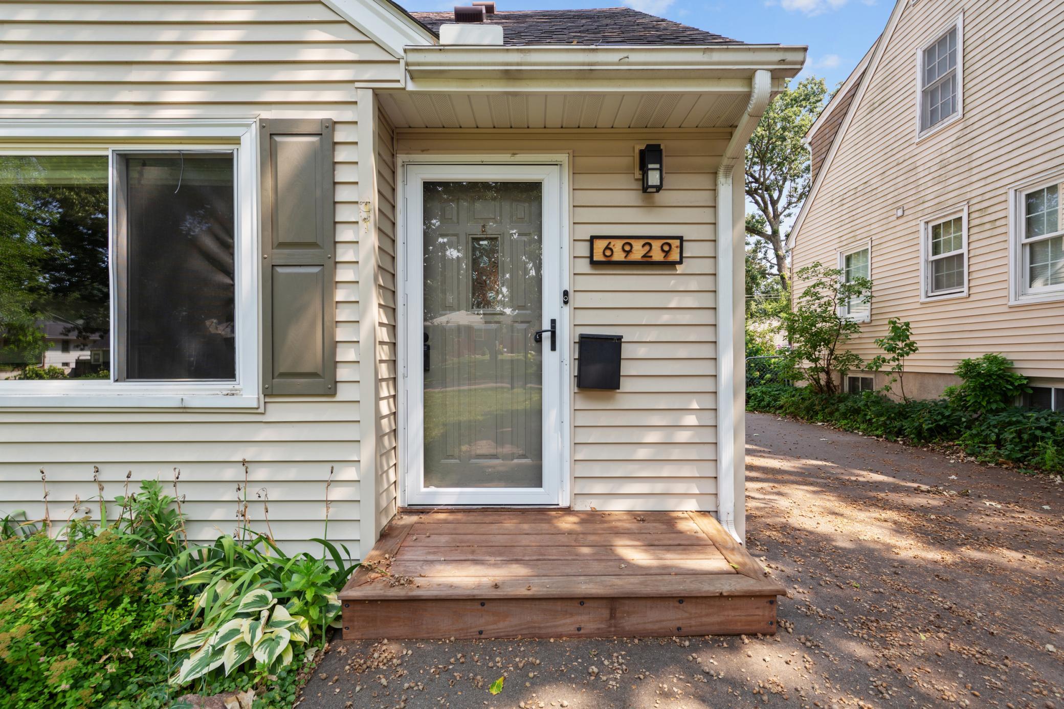 main property photo 32