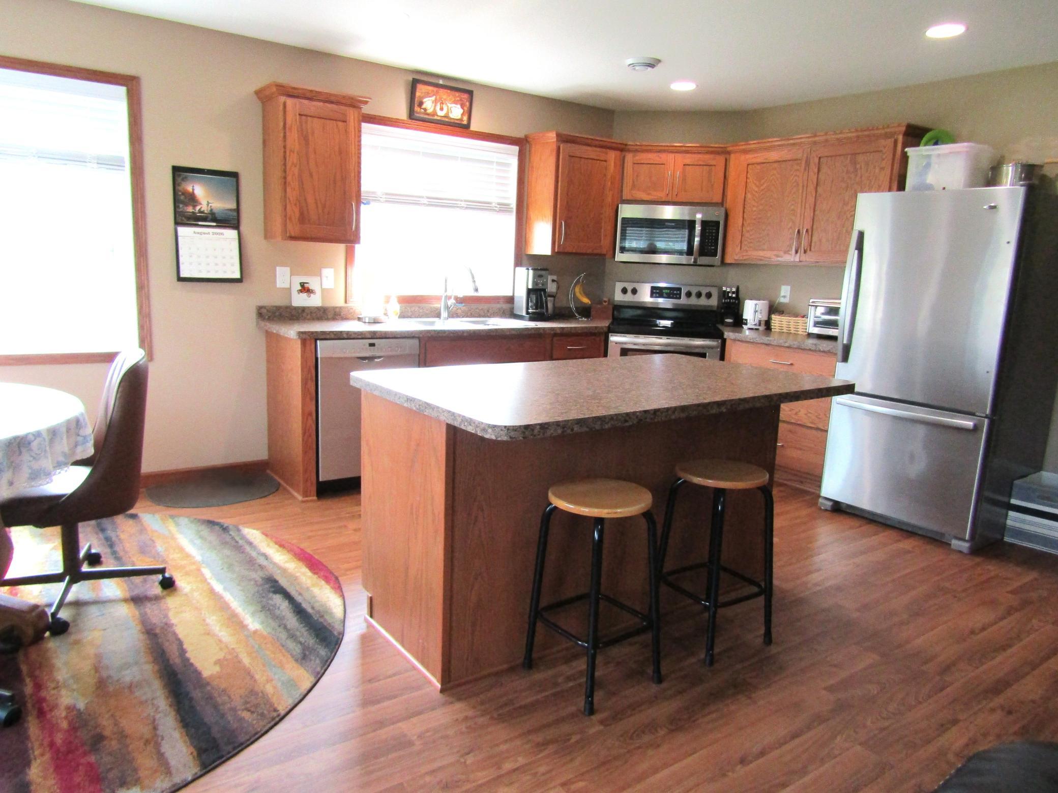 main property photo 10
