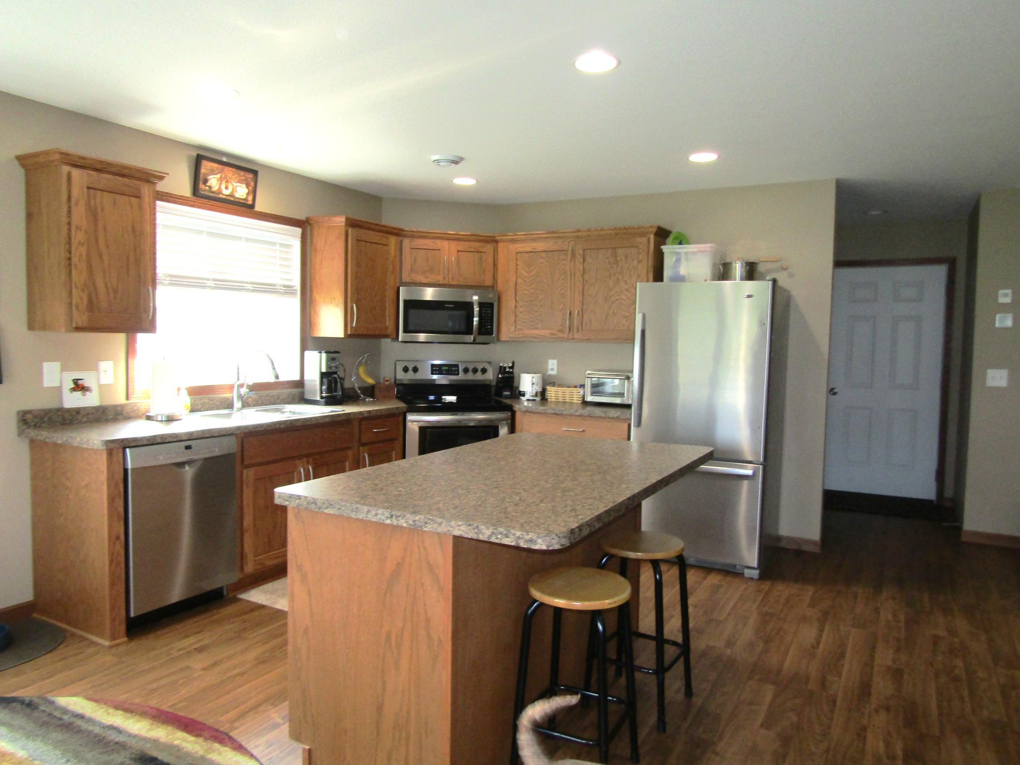 main property photo 12
