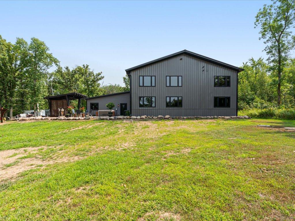 main property photo 43