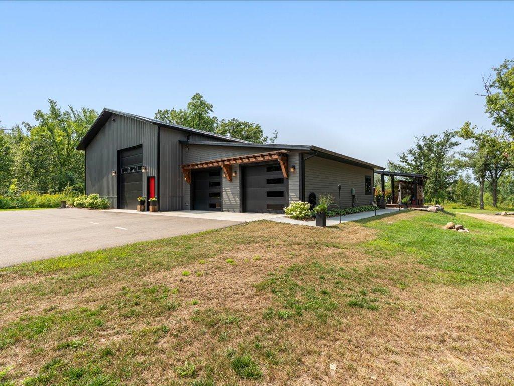 main property photo 47