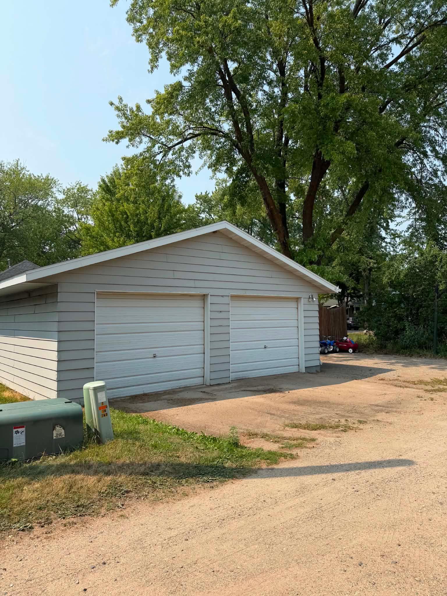 main property photo 13