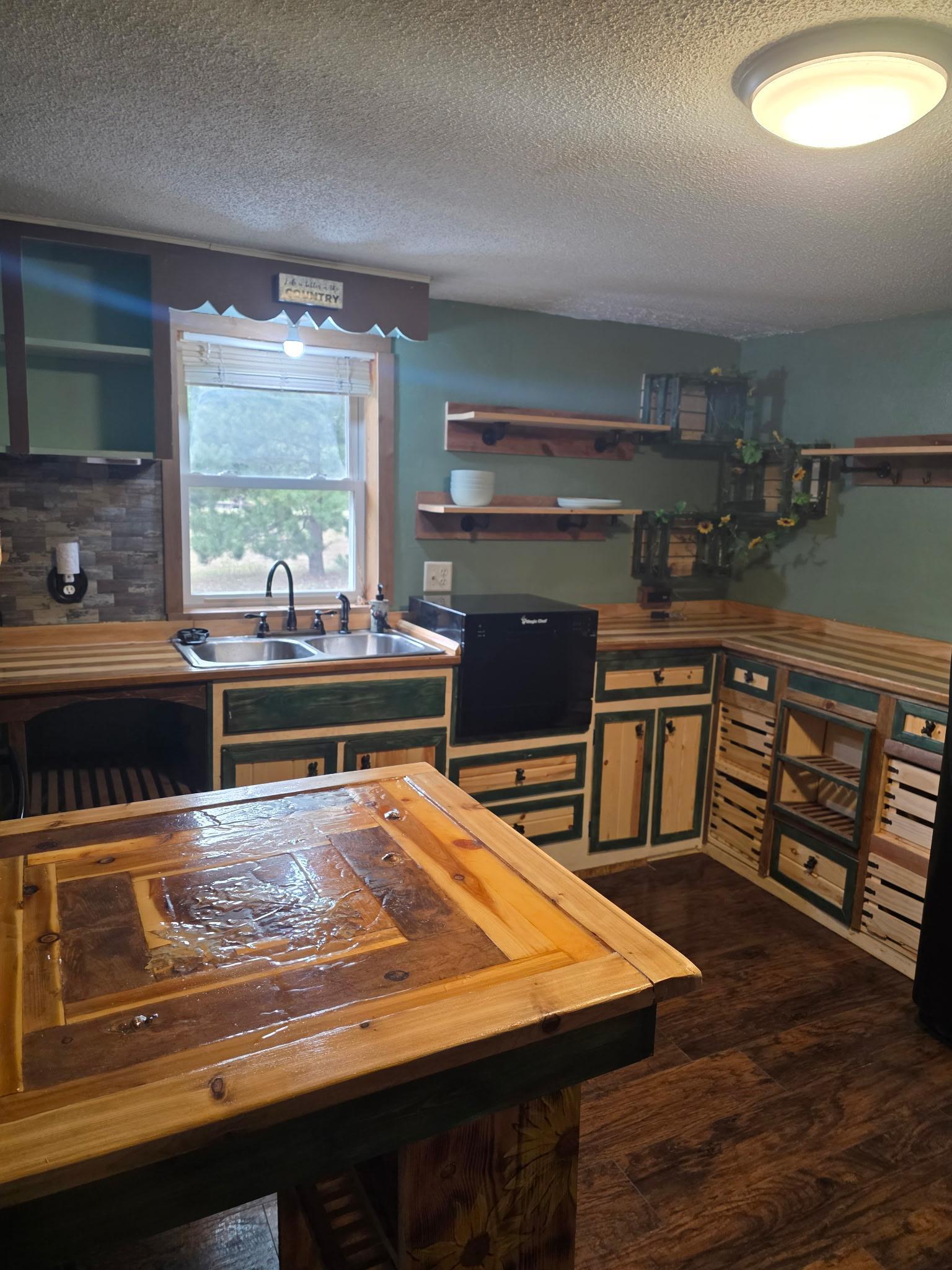 main property photo 8
