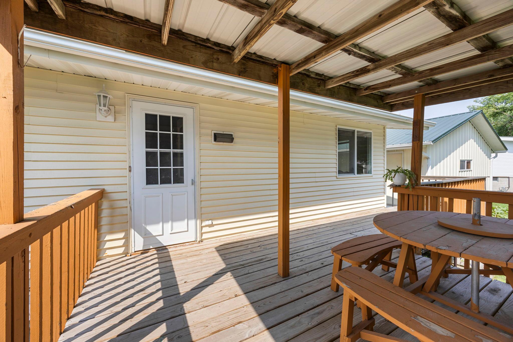 main property photo 31