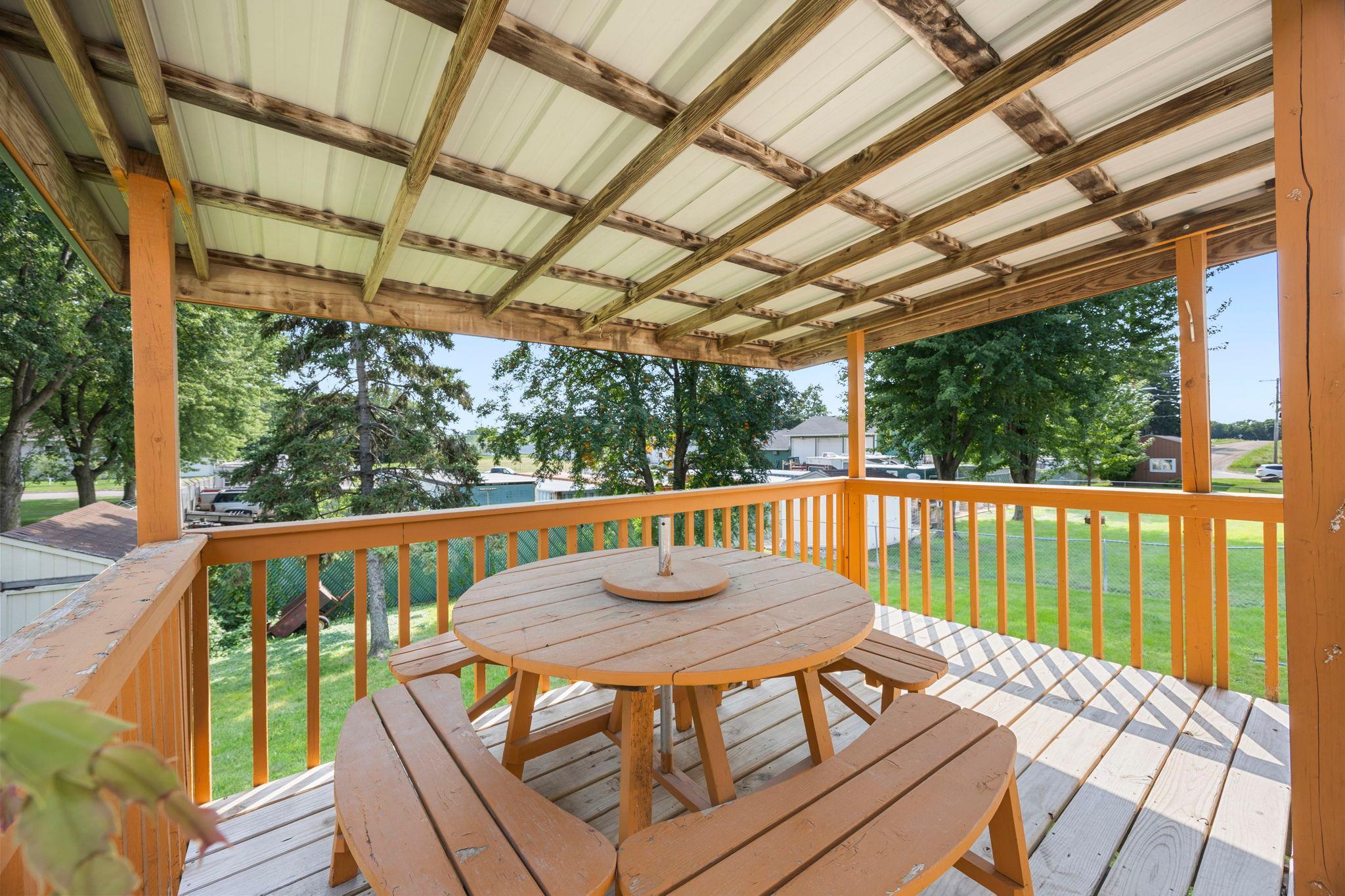 main property photo 32