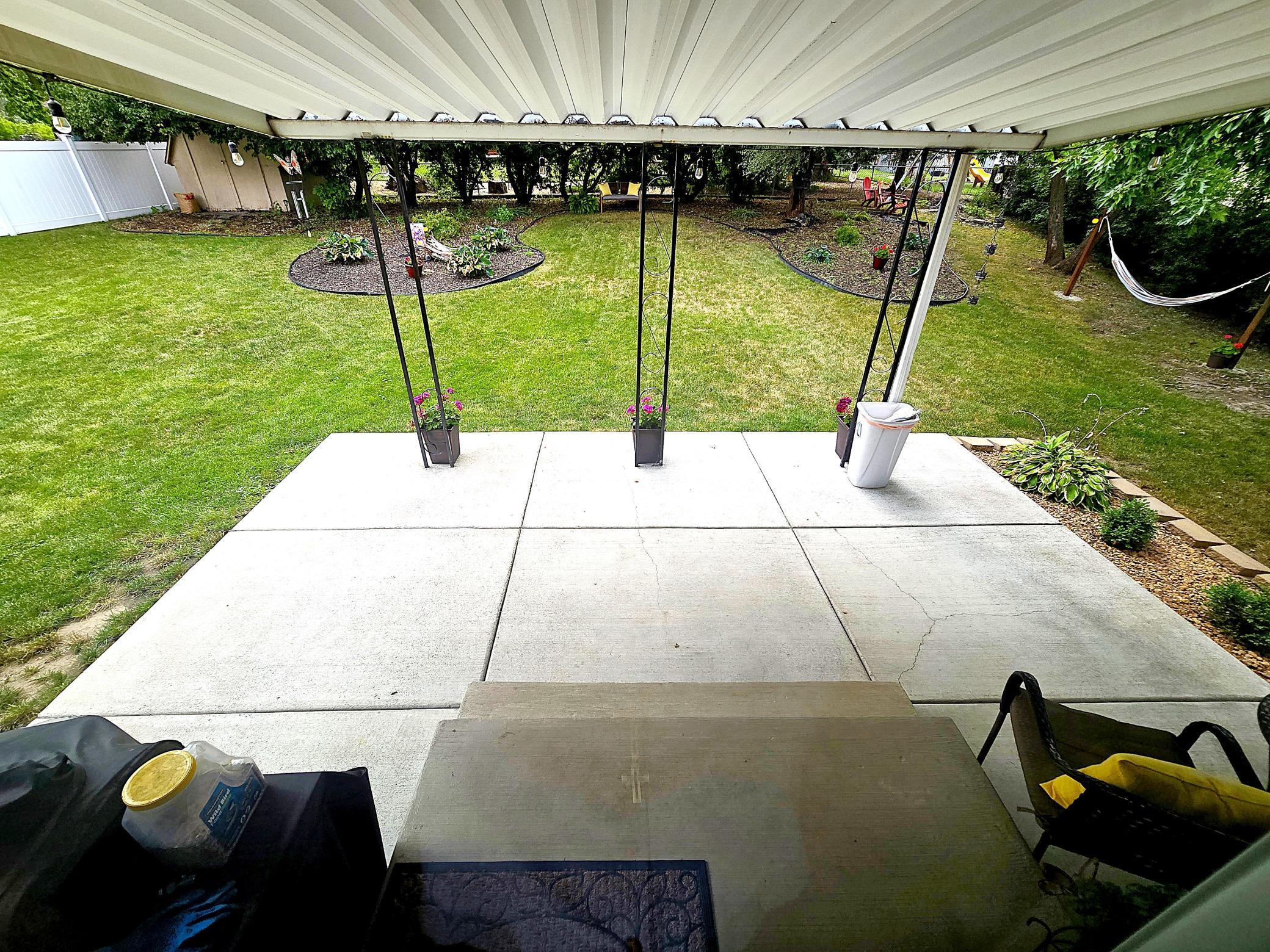 main property photo 40