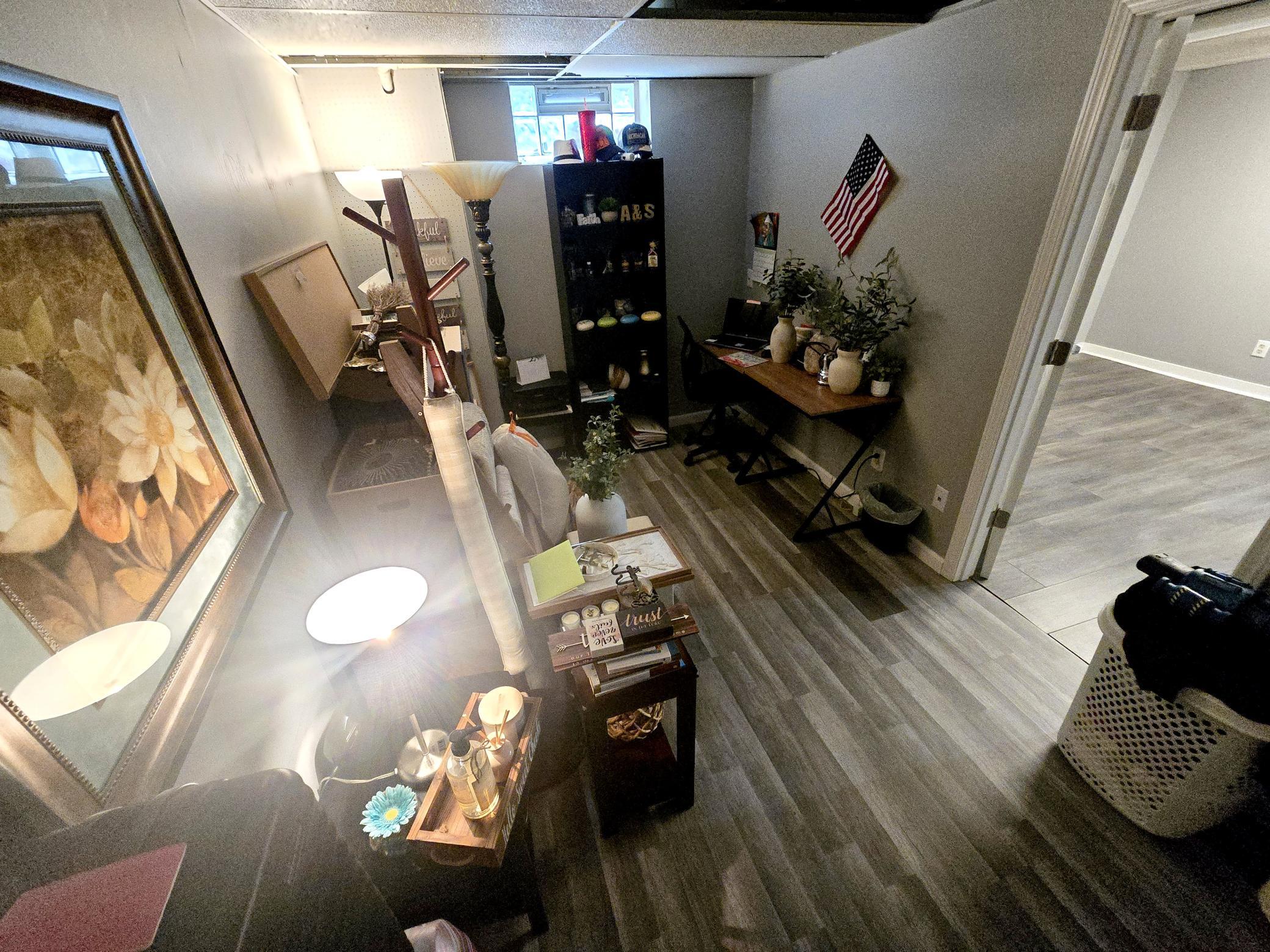 main property photo 50