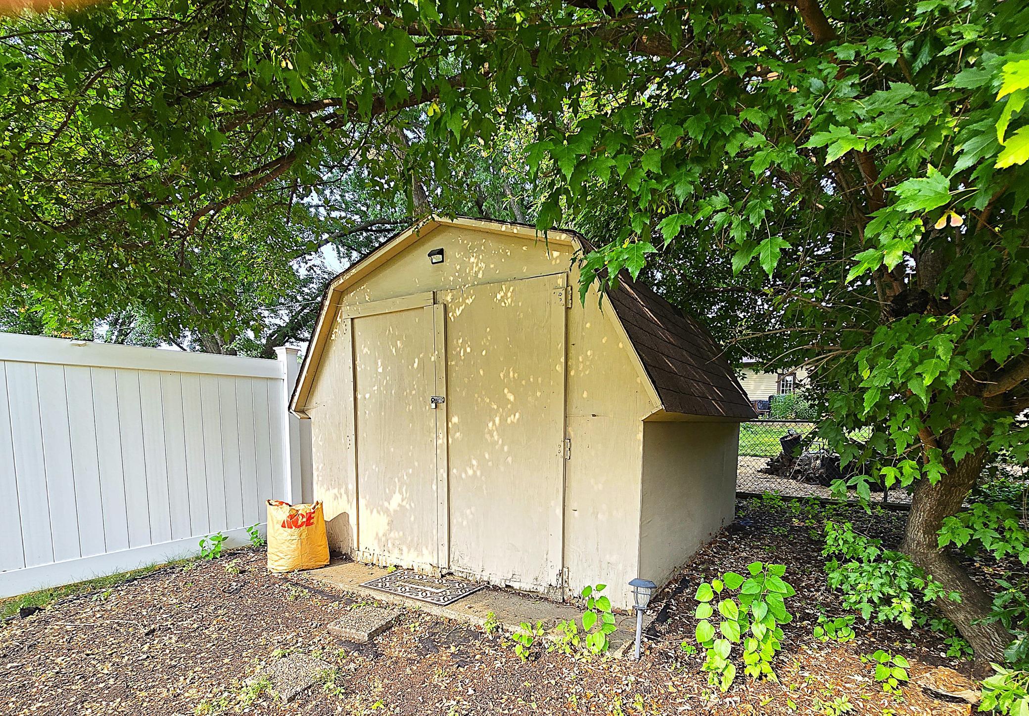 main property photo 65