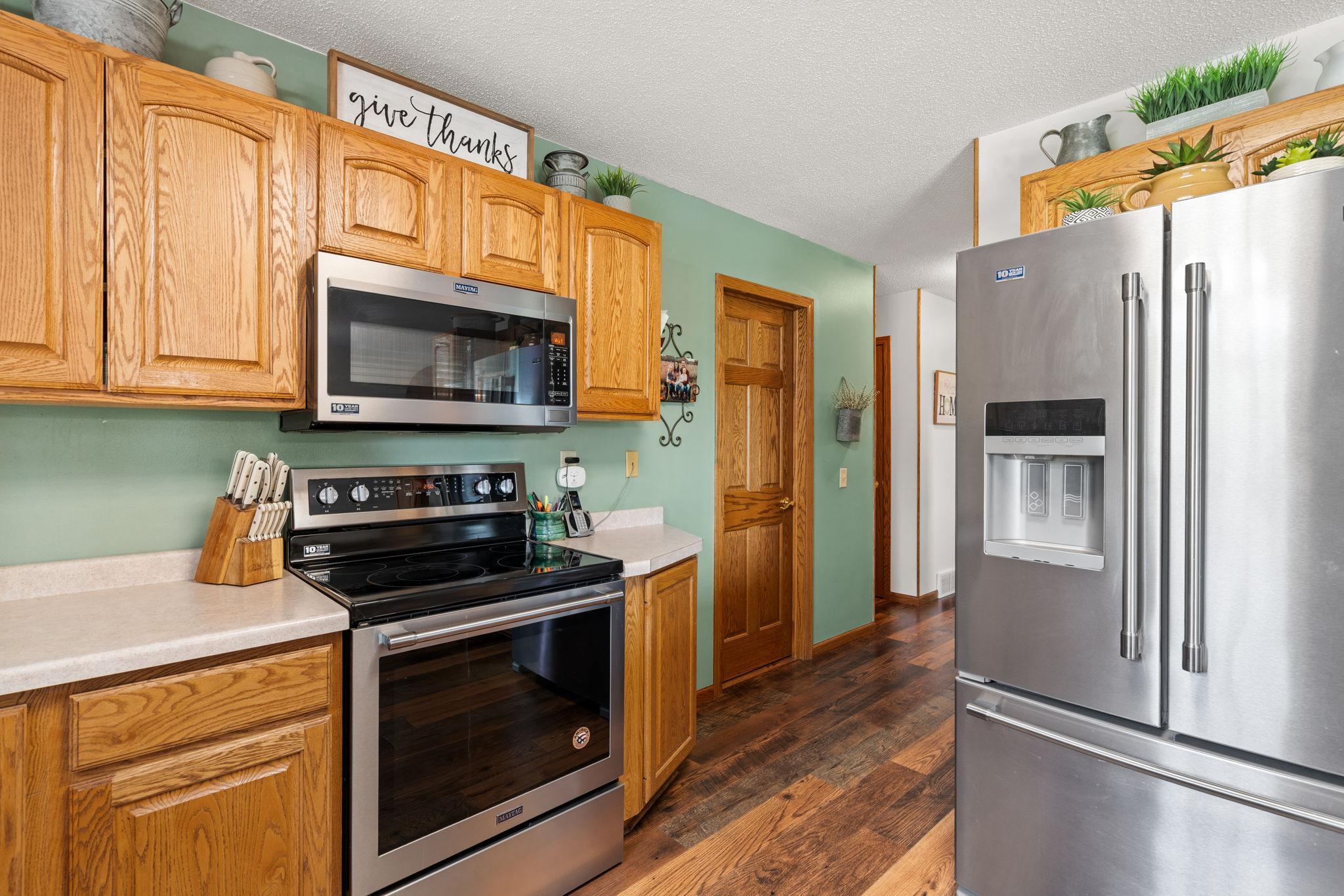 main property photo 11
