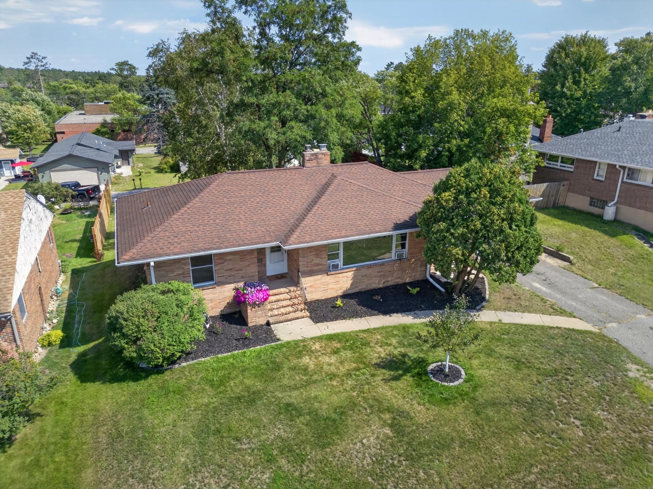 main property photo 47