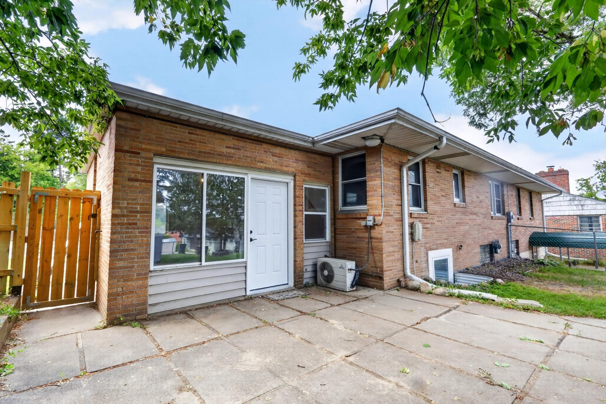 main property photo 54