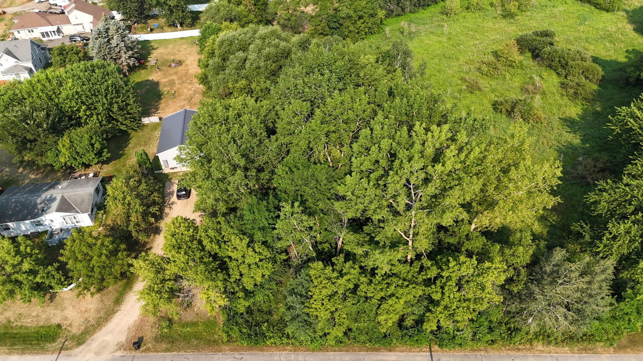 main property photo 10