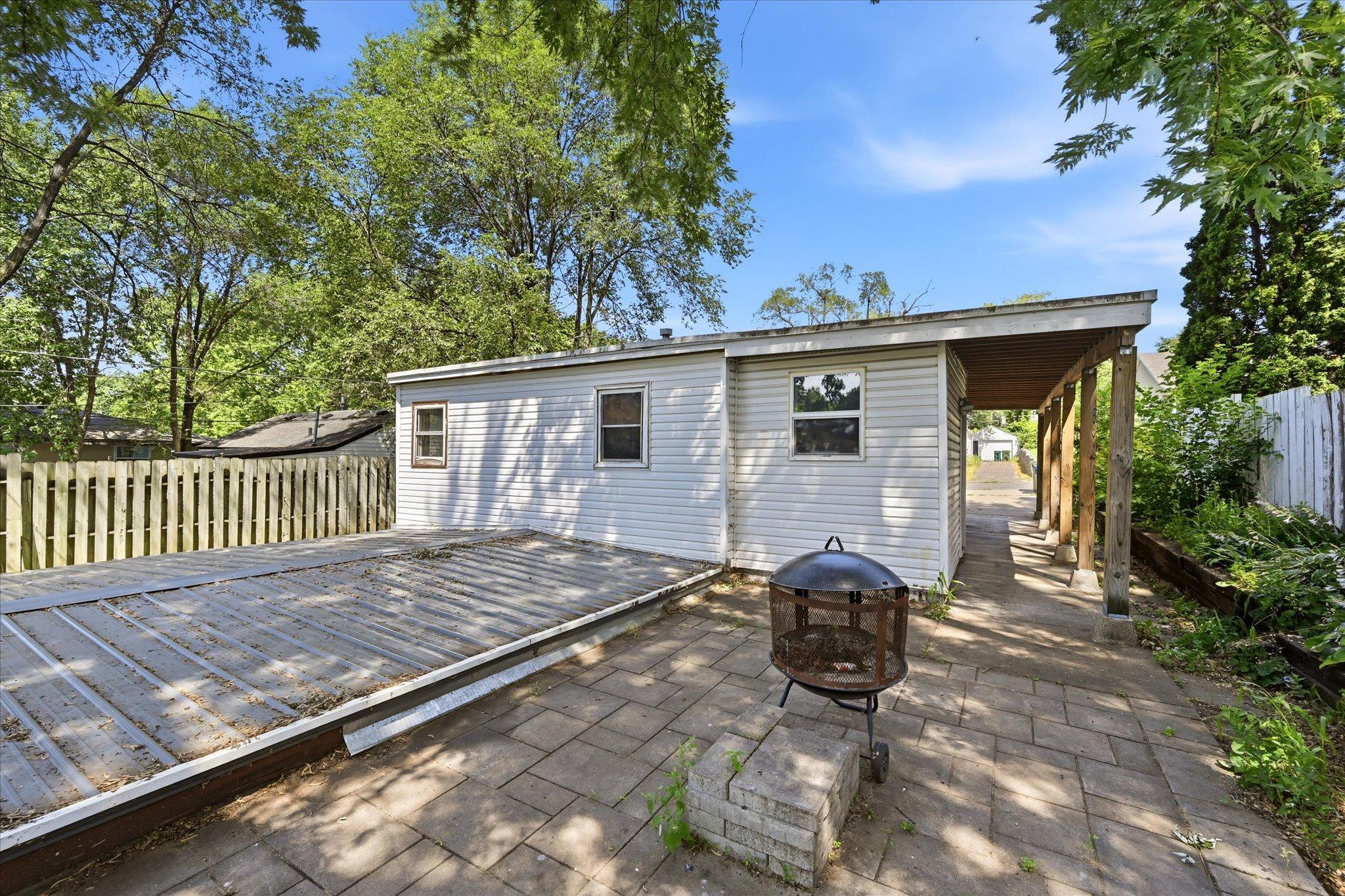 main property photo 15
