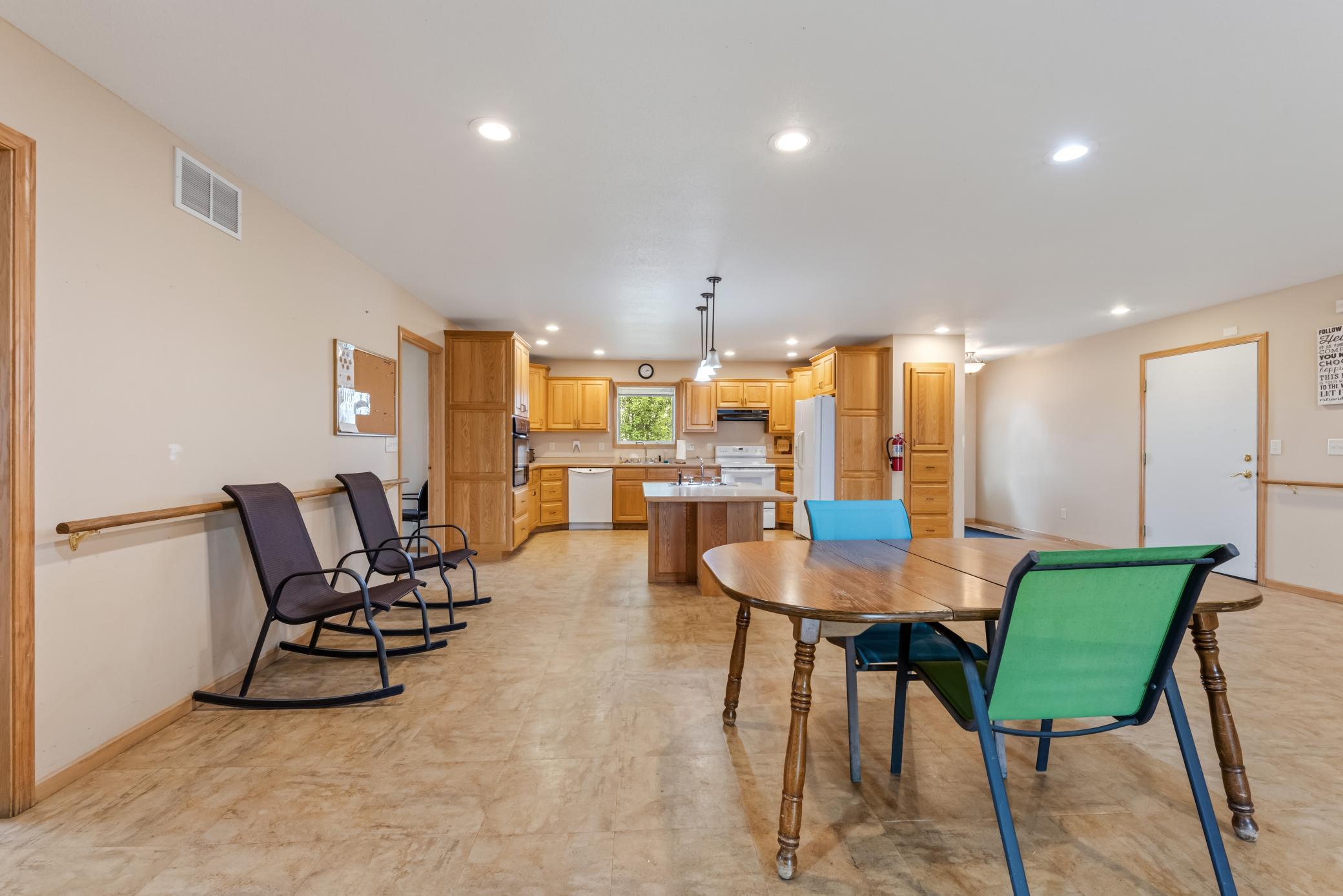 main property photo 6