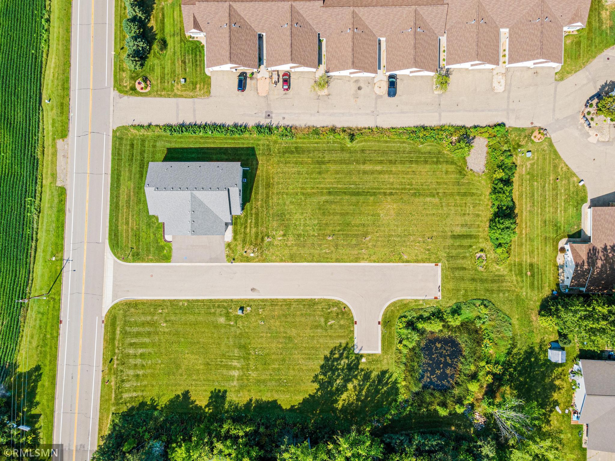 main property photo 10