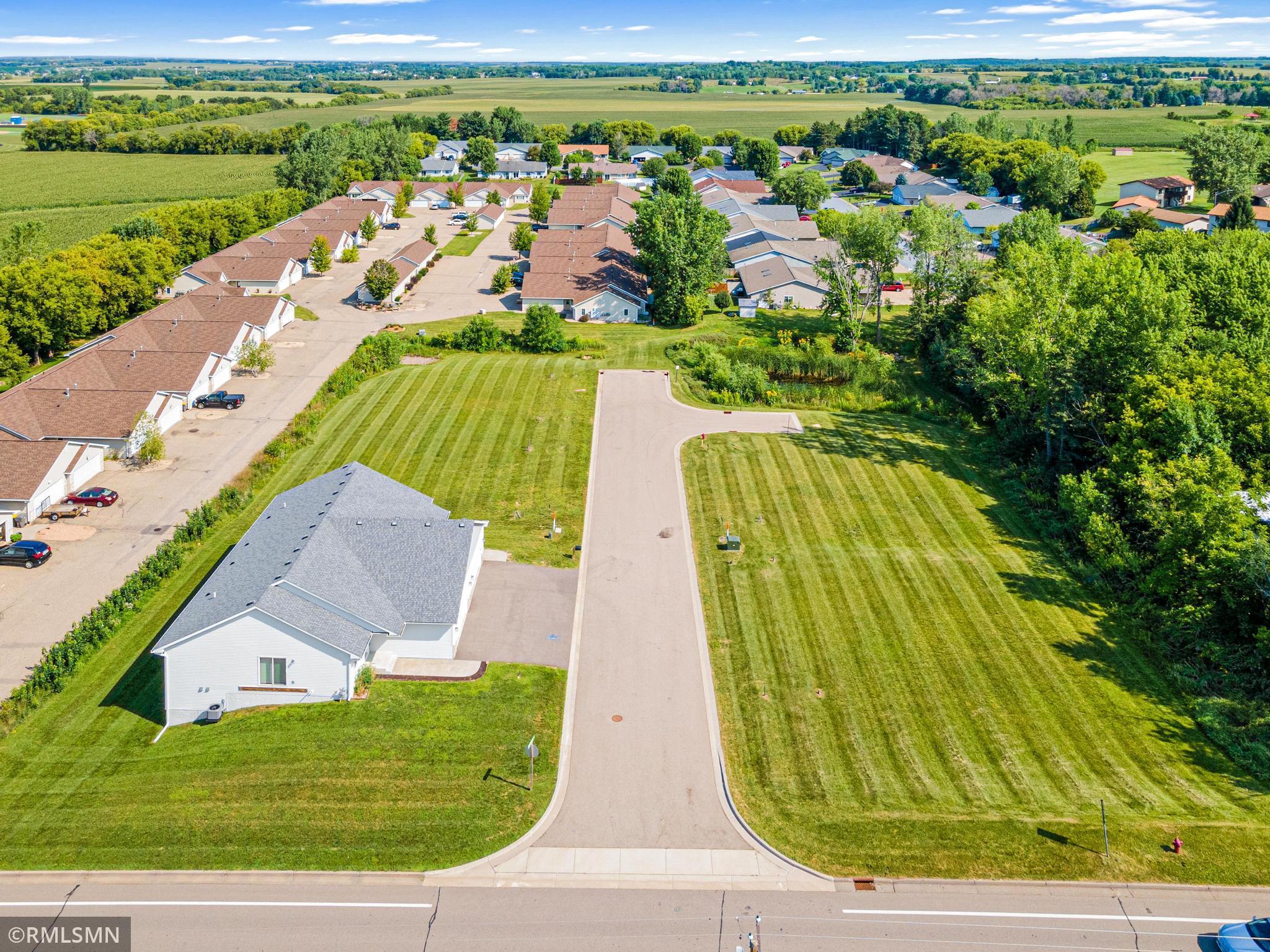 main property photo 3