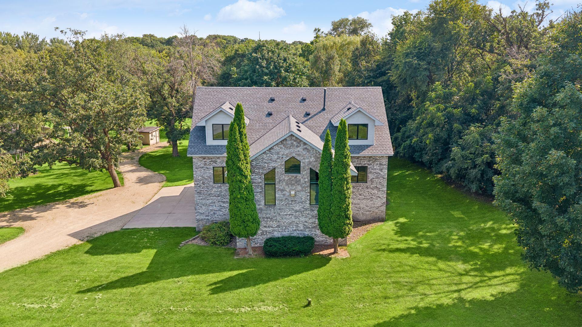 main property photo 2