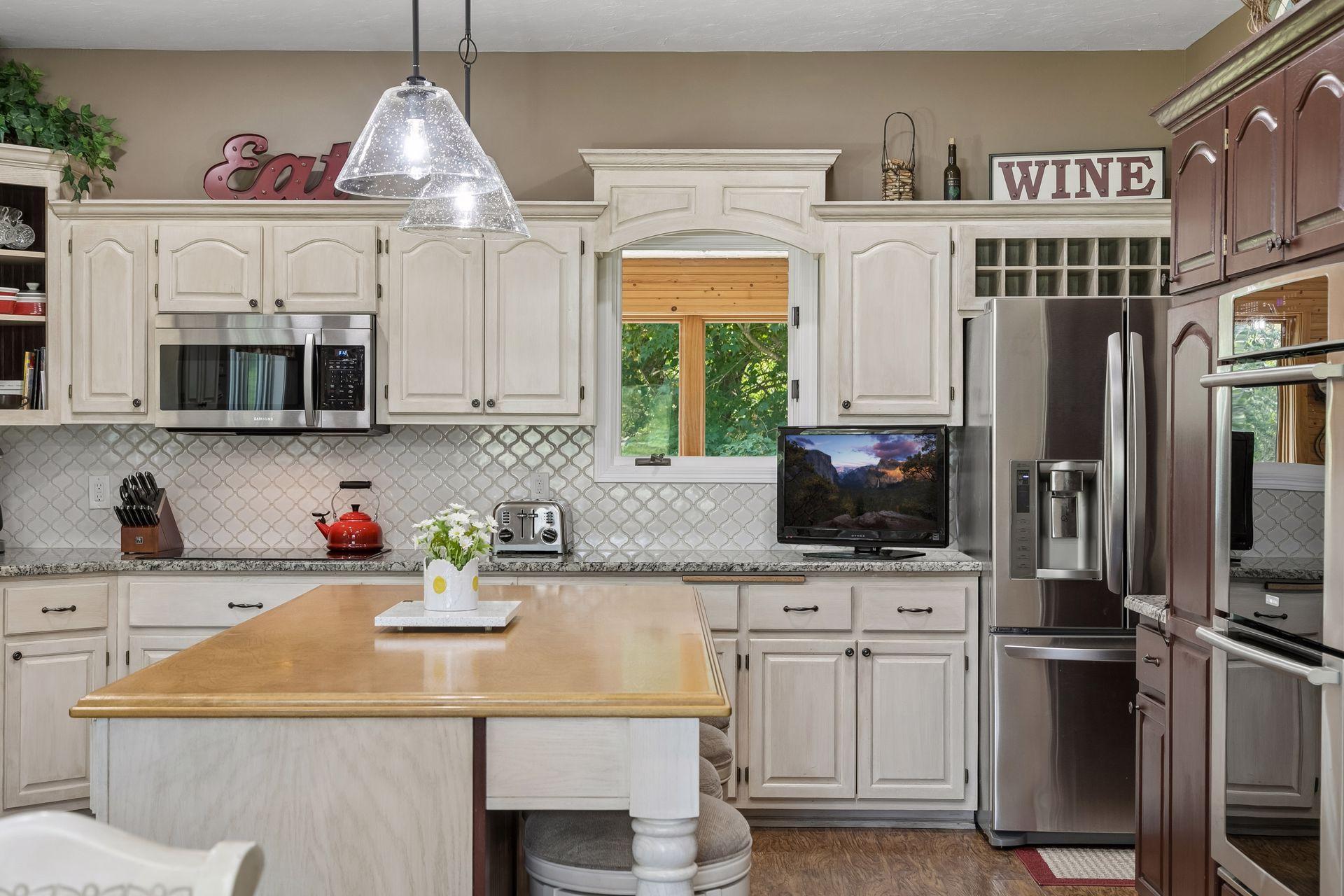 main property photo 44