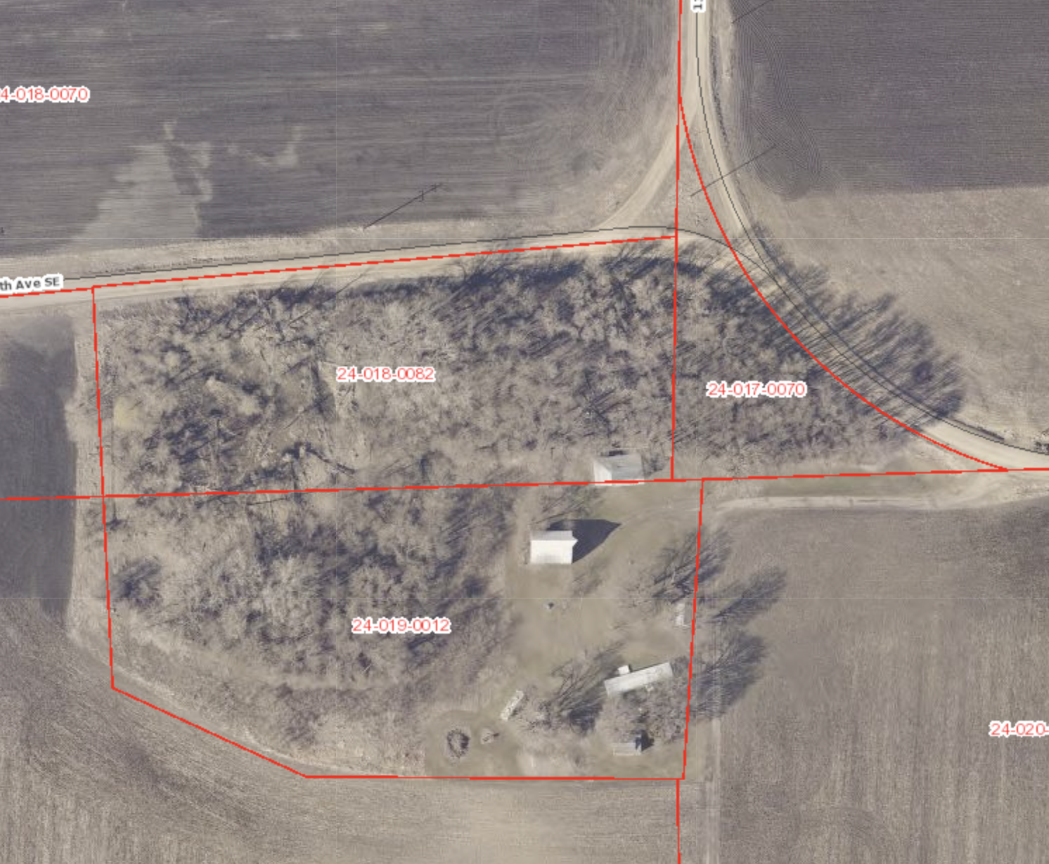 main property photo 41