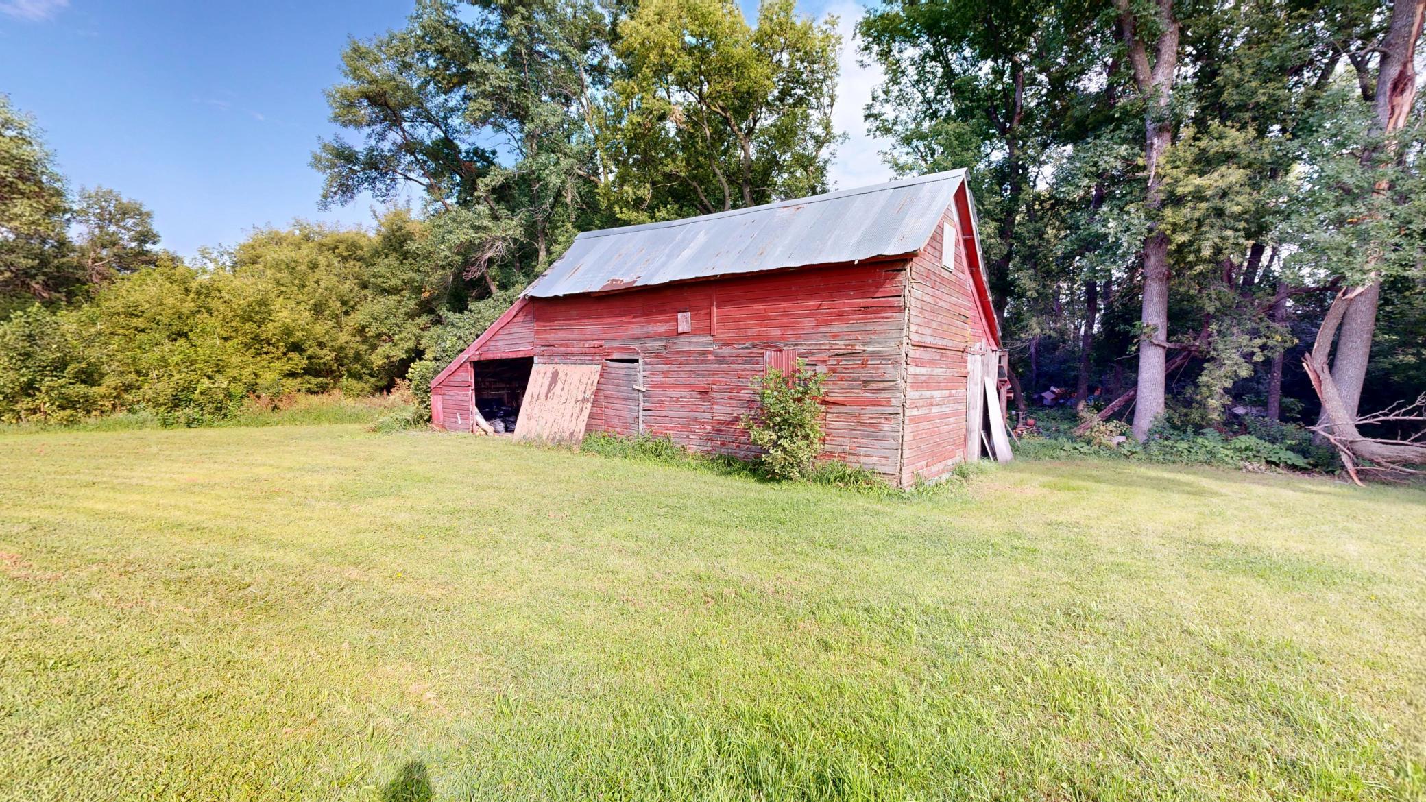main property photo 6