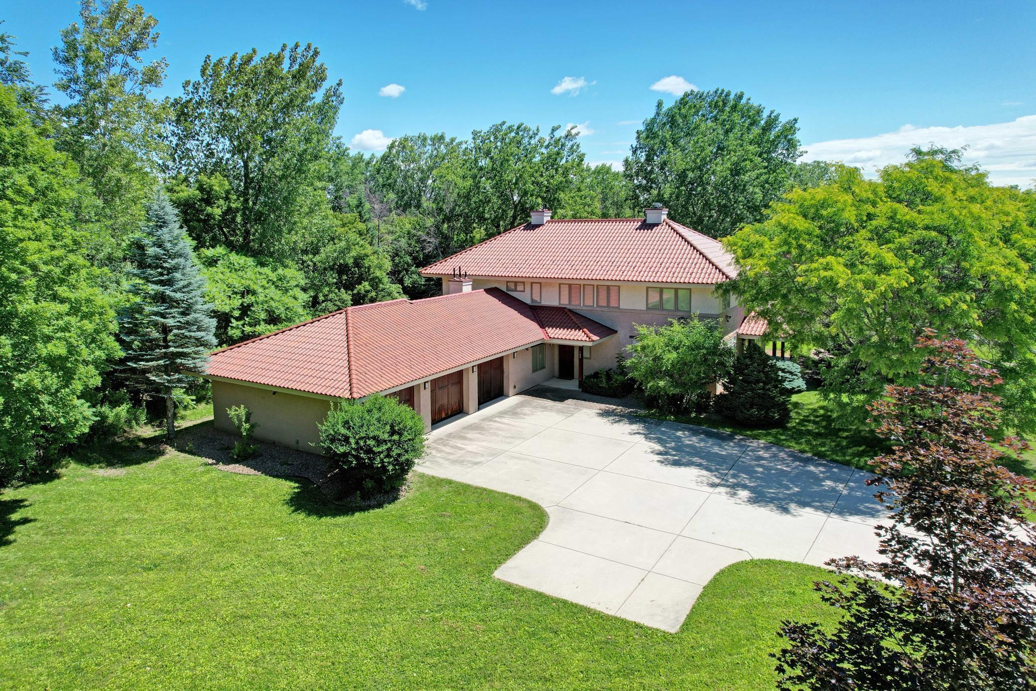 main property photo 8