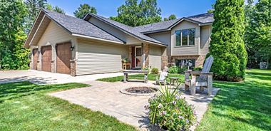 image of property with 3 Bed | 2 Bath | 2,181 Sqft