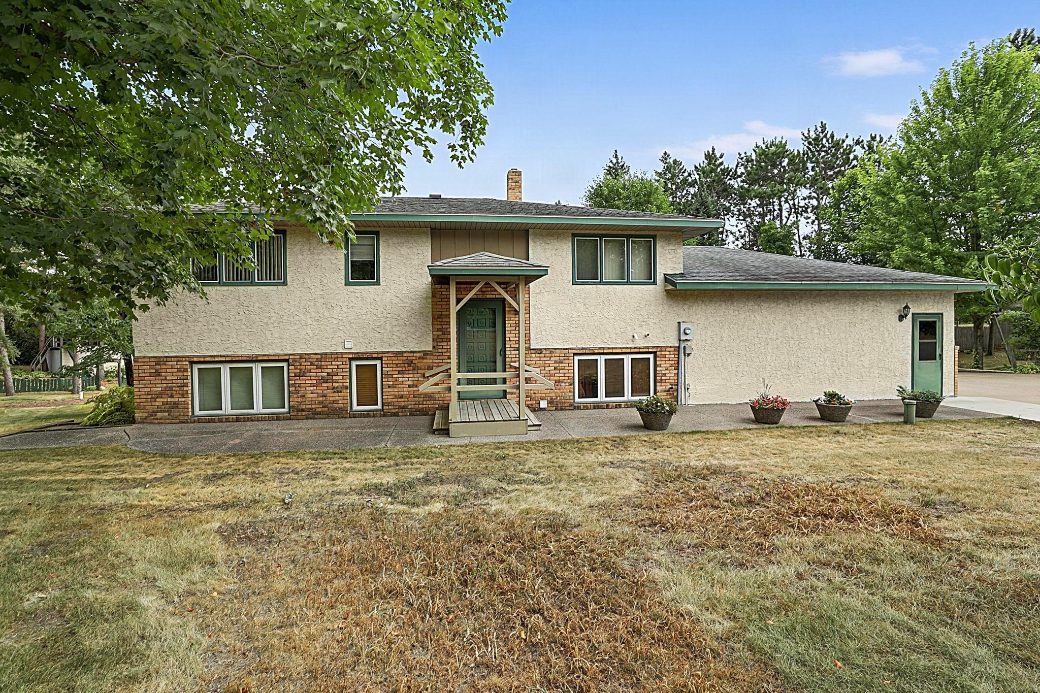 main property photo 28
