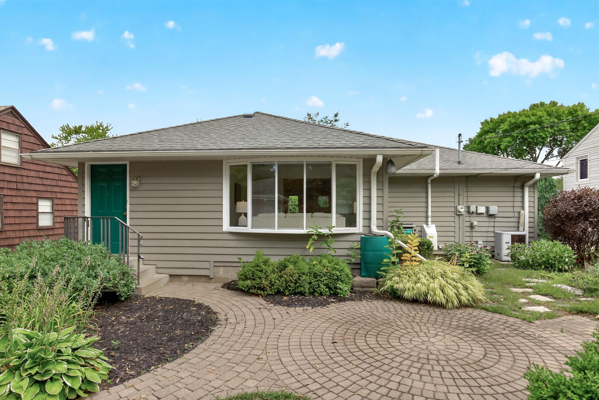 main property photo 45